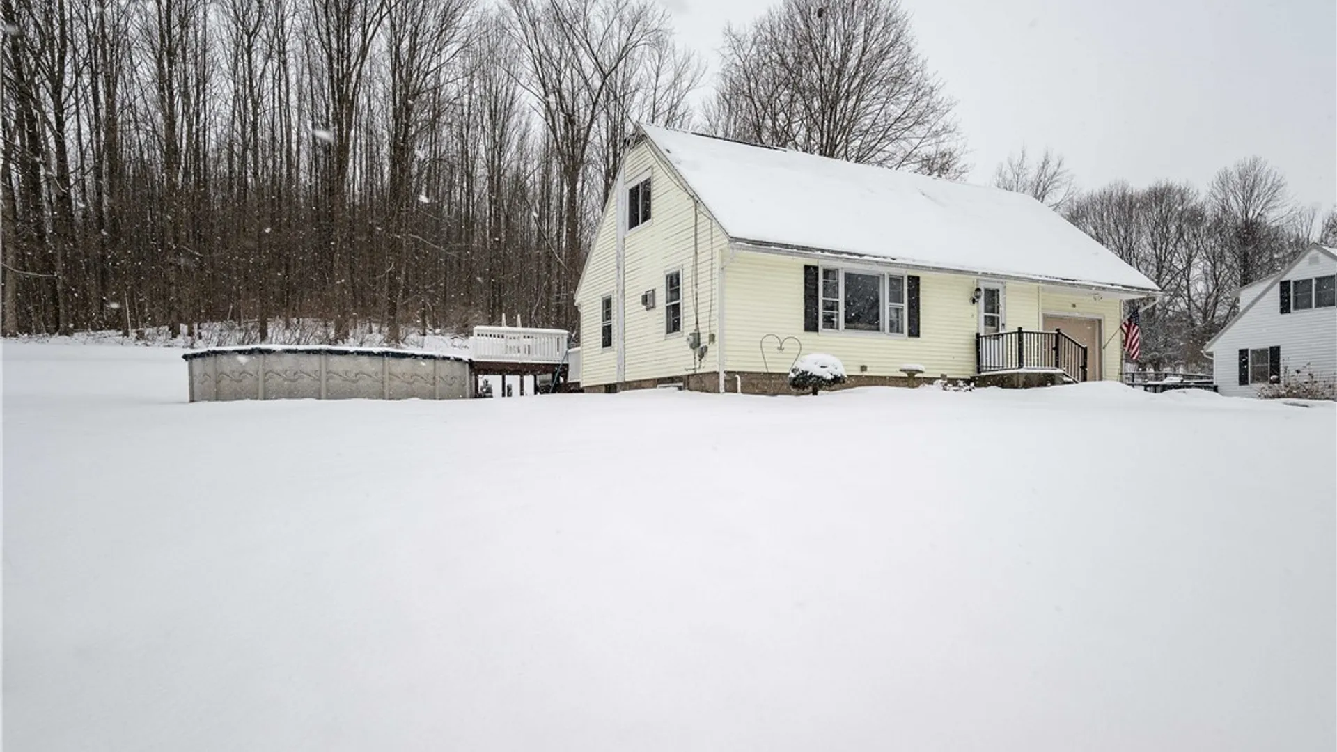 Property at 18 Gridley Place, Paris, NY 13456 4