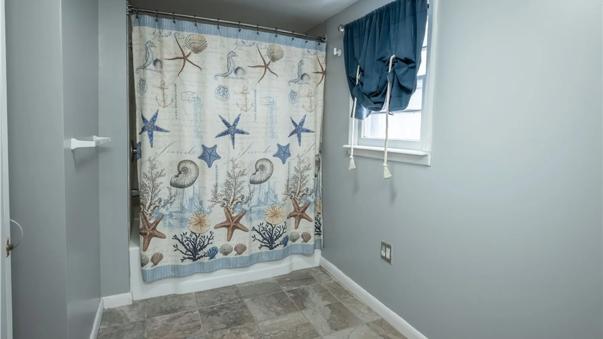 Property at 18 Gridley Place, Paris, NY 13456 41
