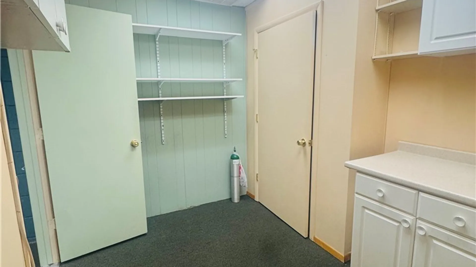 Property at 3435 Harlem Road, Cheektowaga, NY 14225 5