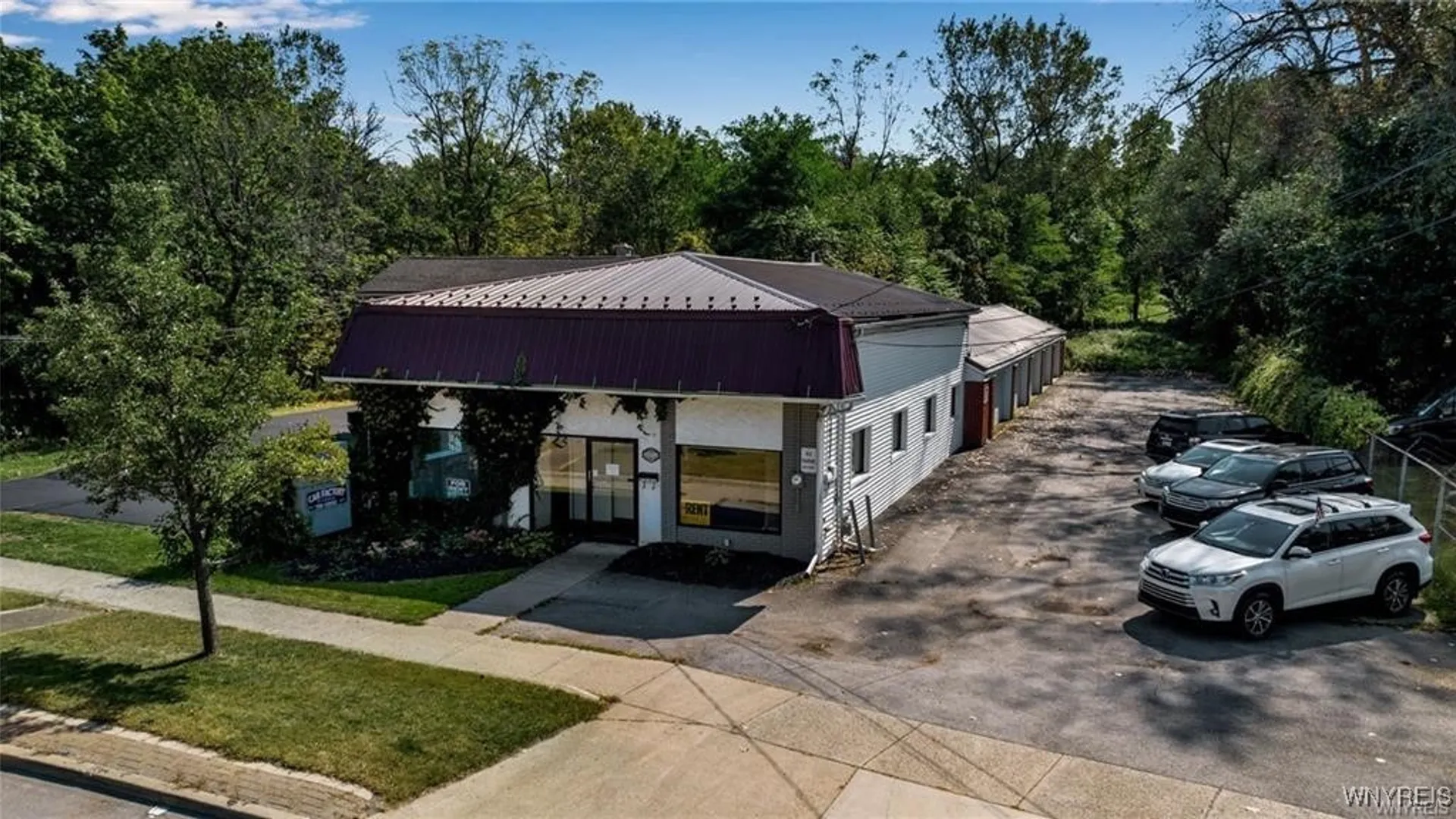 Property at 10589 Main Street, Clarence, NY 14031 4