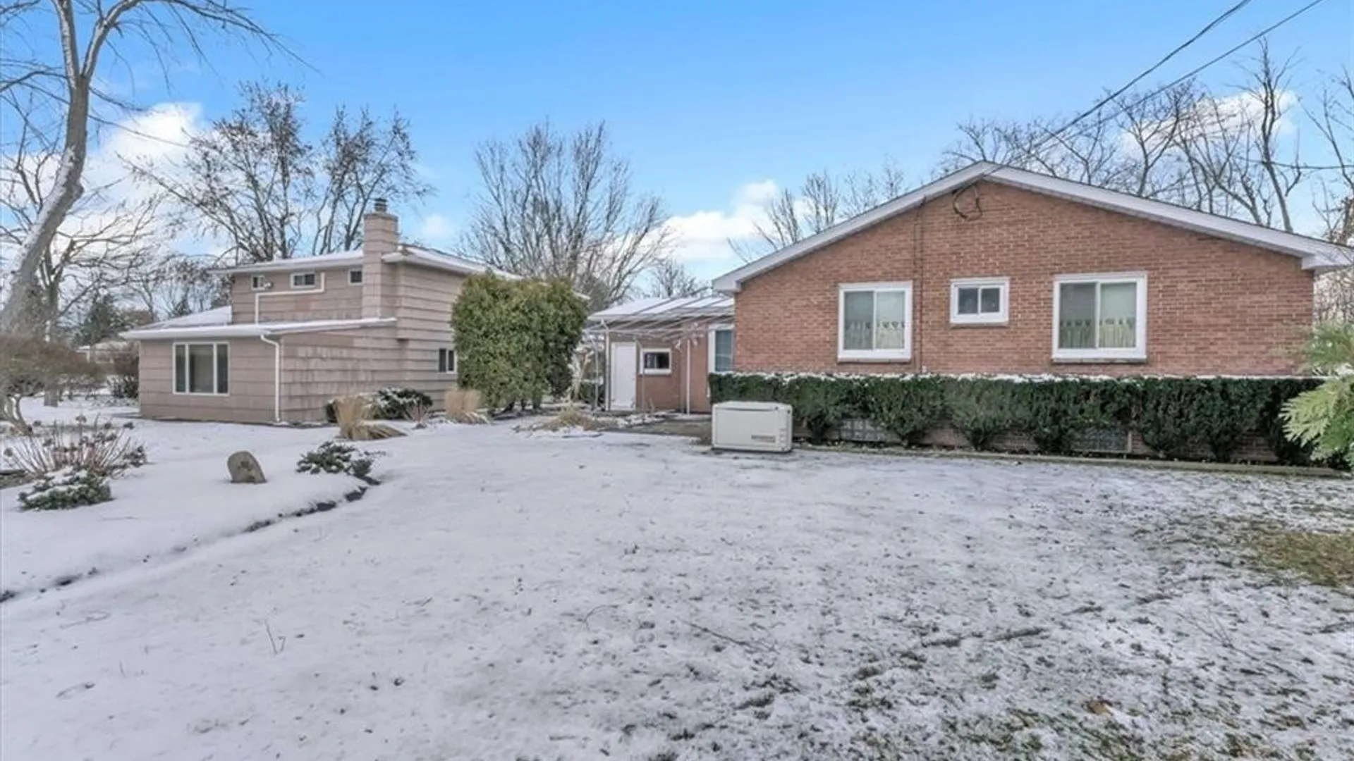 Property at 116 Segsbury Road, Amherst, NY 14221 2
