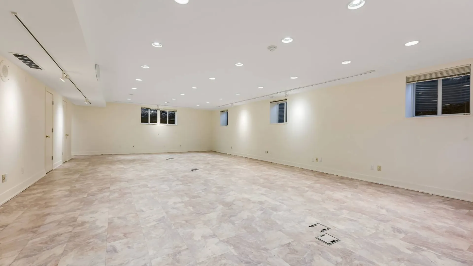 Property at 16 Goodfriend Drive, East Hampton, NY 11937 4