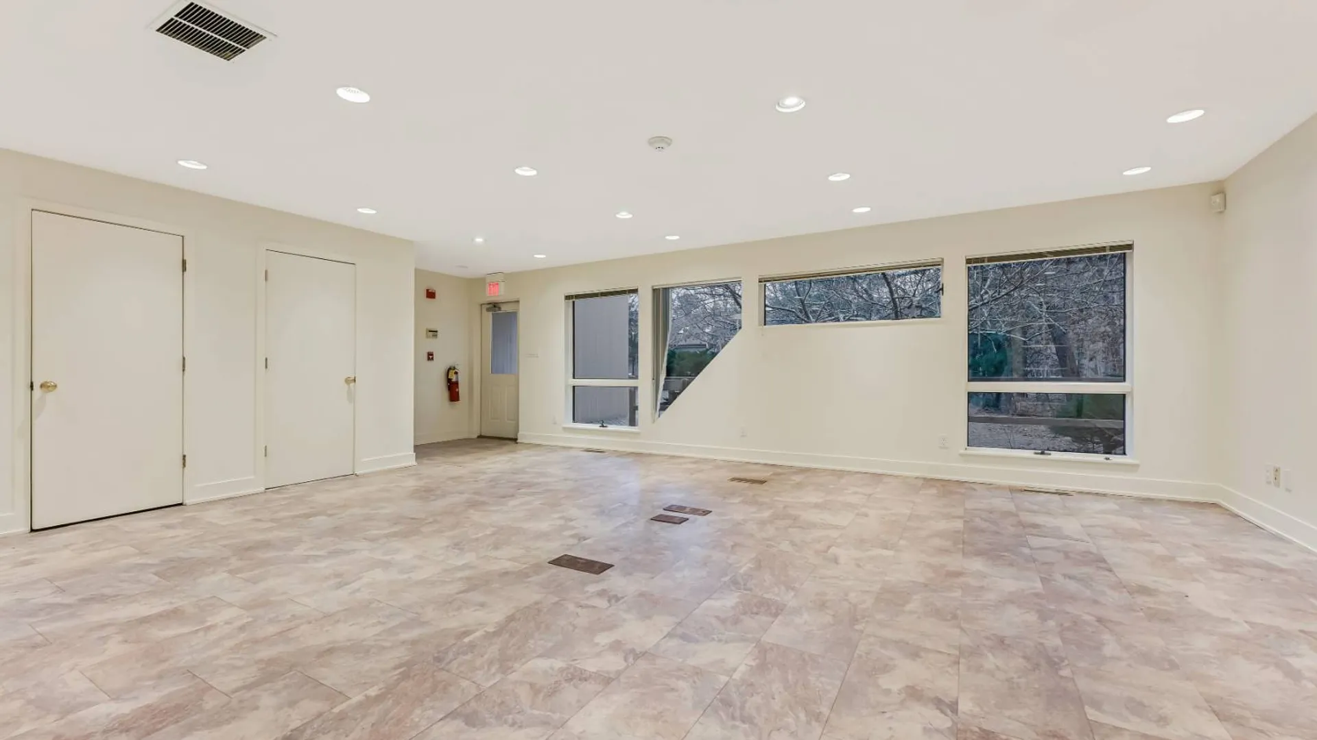 Property at 16 Goodfriend Drive, East Hampton, NY 11937 5