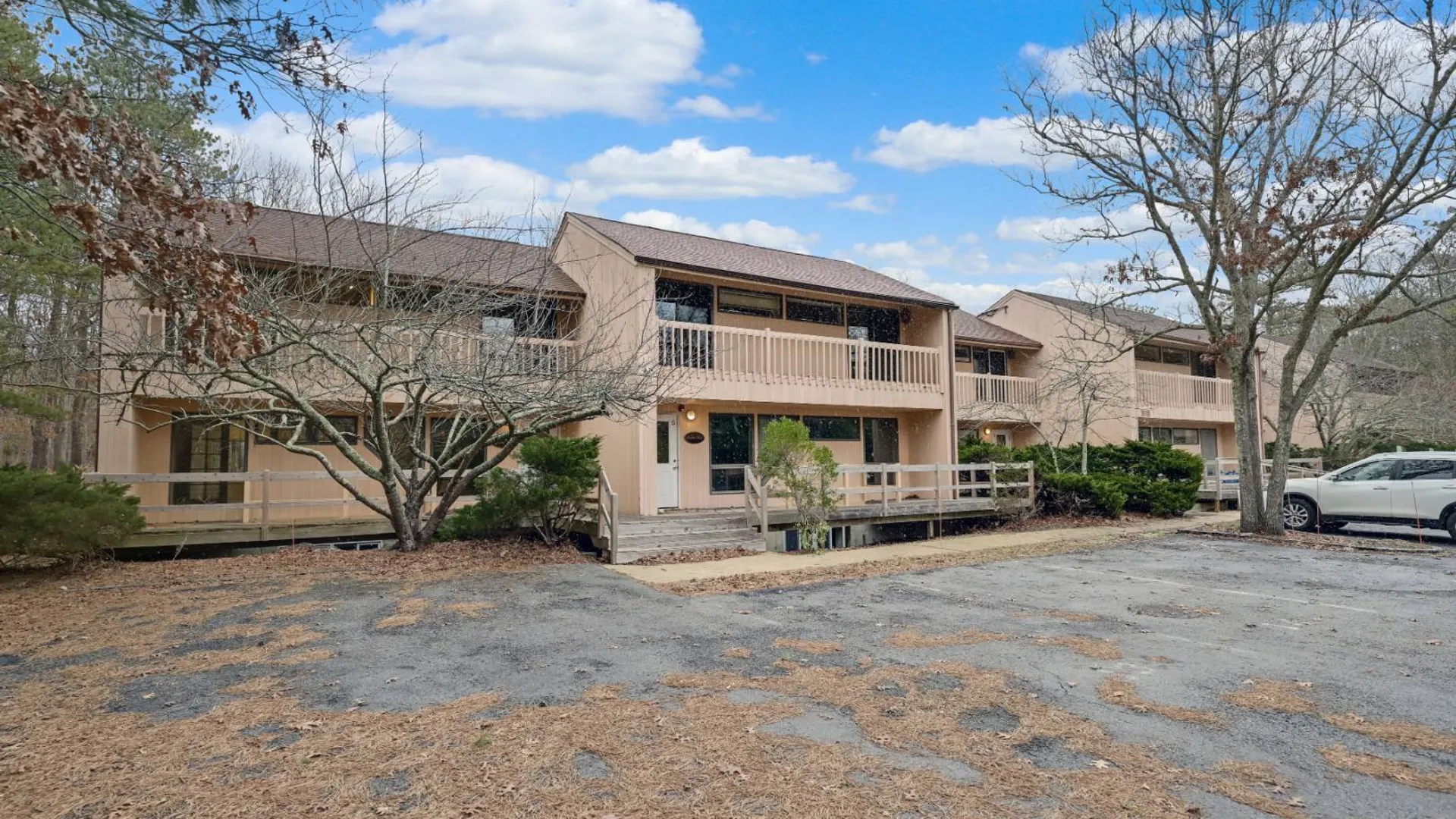 Property at 16 Goodfriend Drive, East Hampton, NY 11937 6