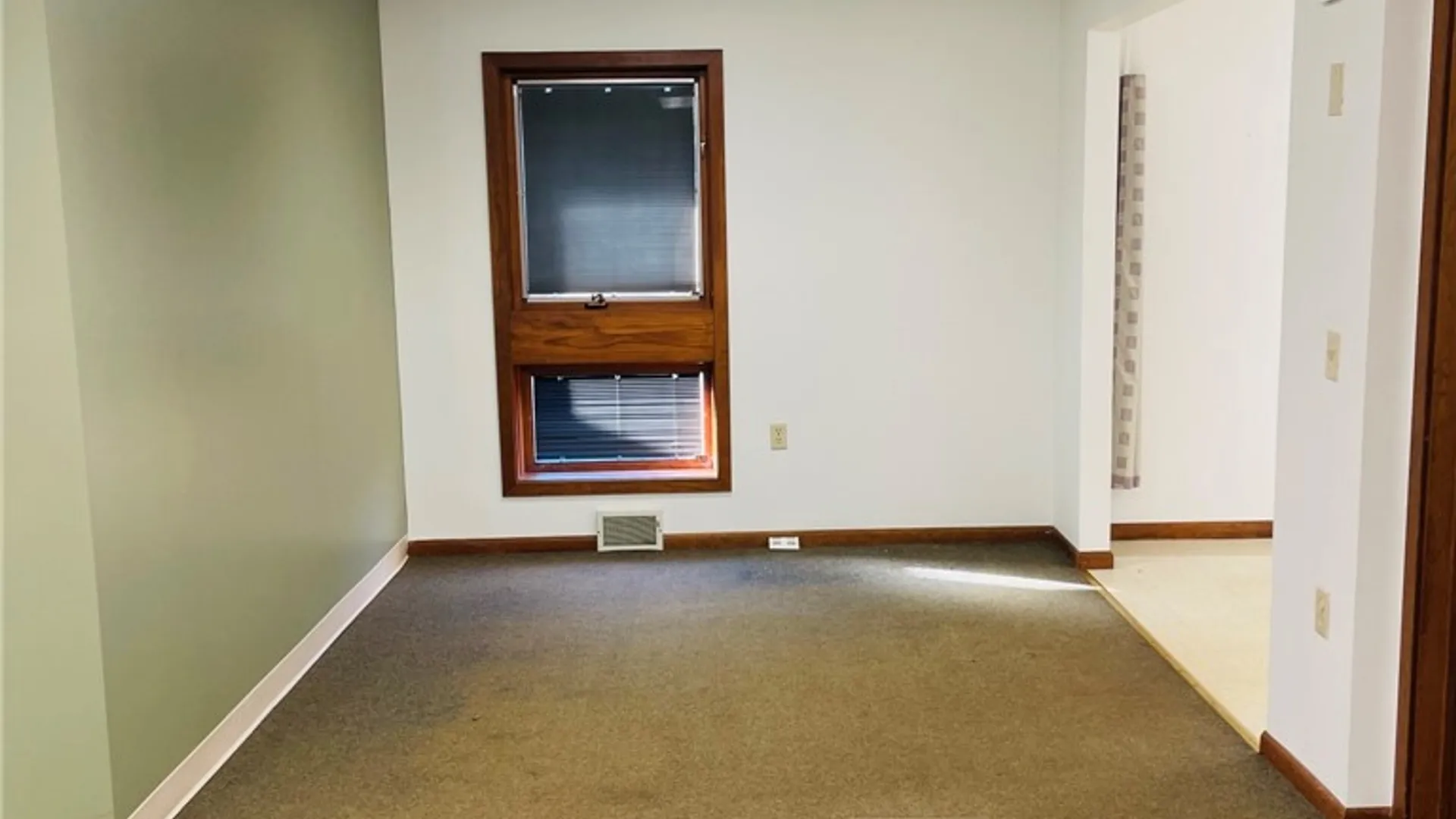 Property at 1024 Hilton Parma Road, Parma, NY 14468 5