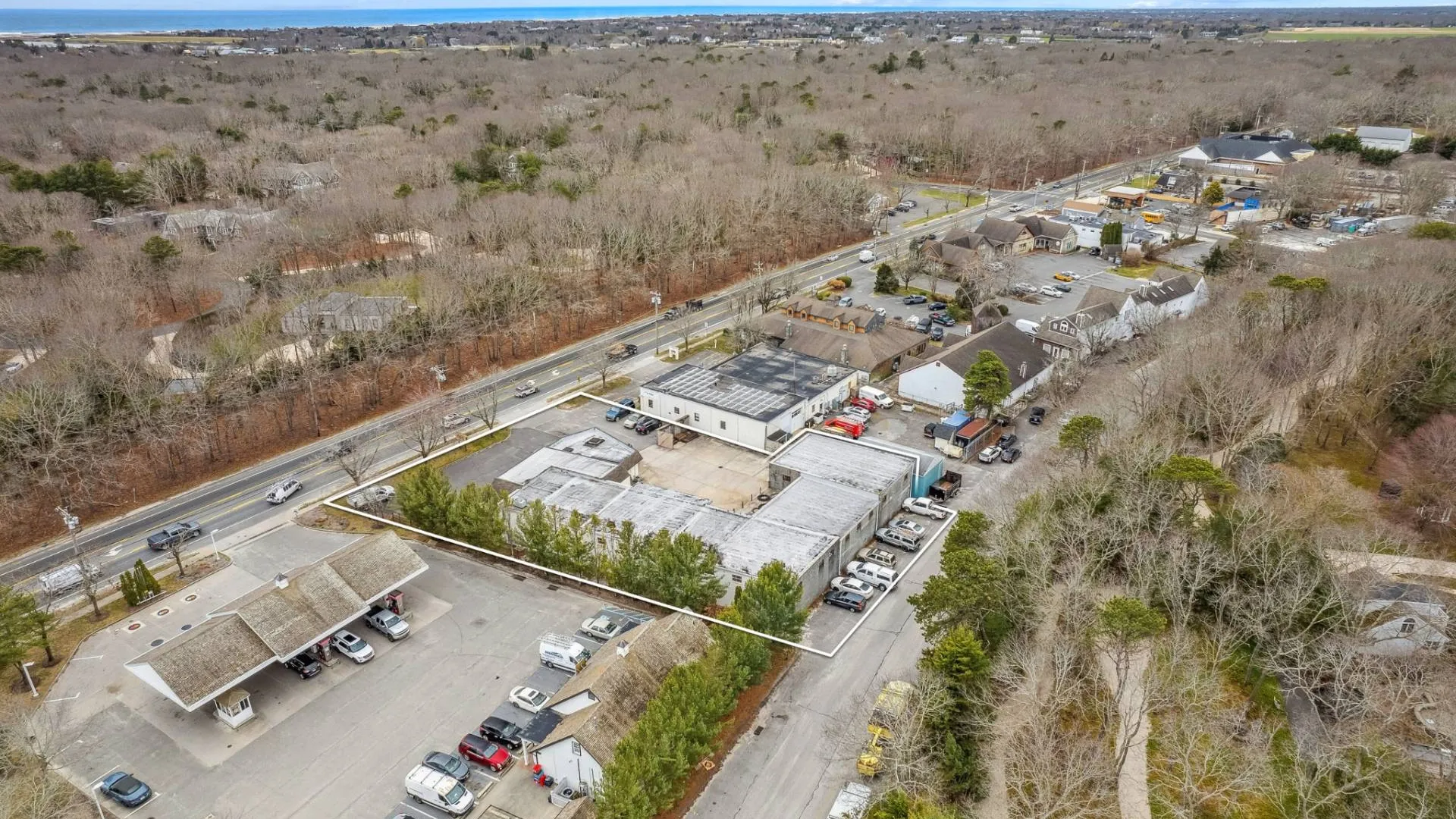 Property at 348 Montauk Highway, Wainscott, NY 11975 4