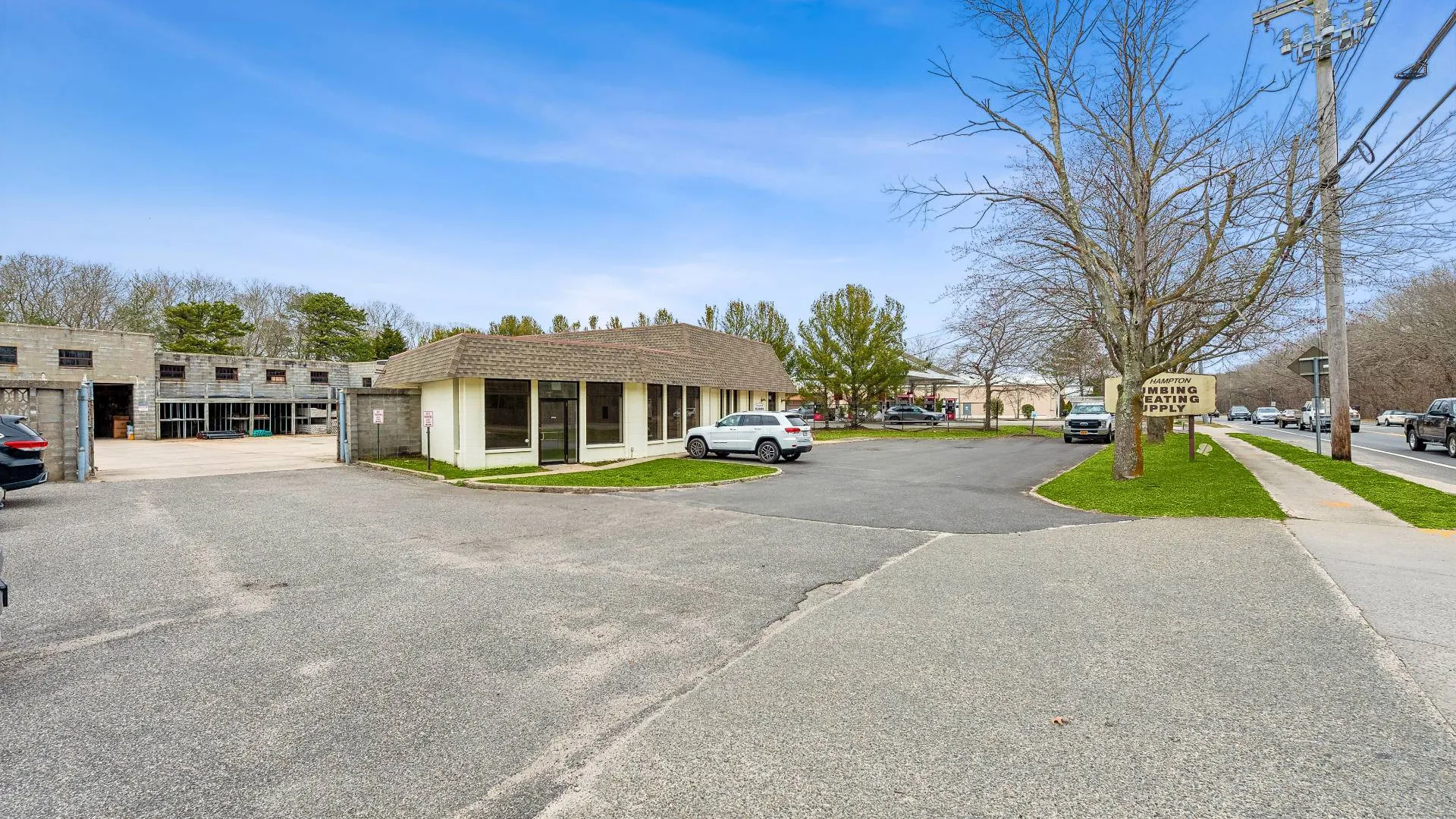 Property at 348 Montauk Highway, Wainscott, NY 11975 5