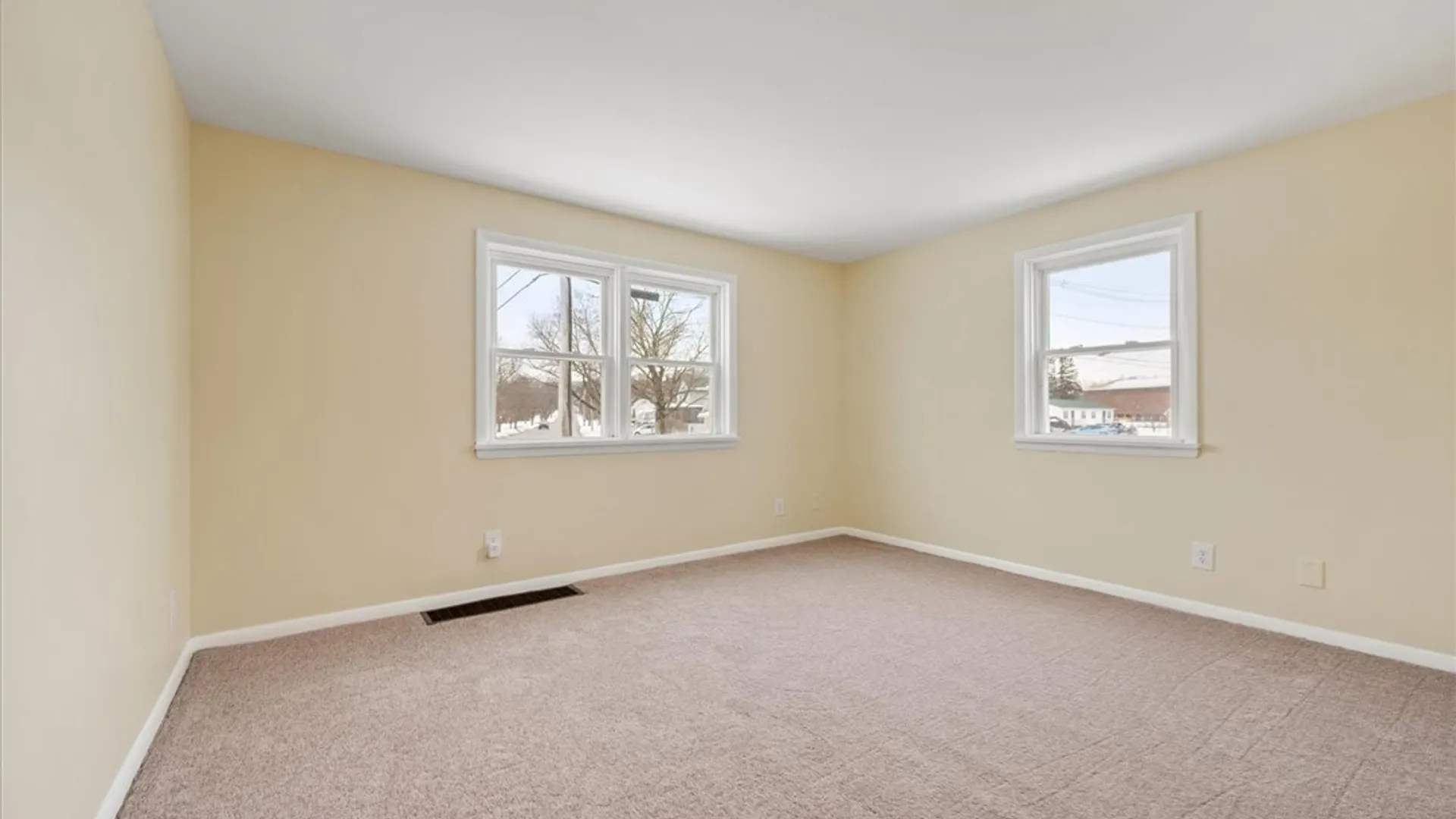 Property at 546 Stone Street, Oneida, NY 13421 14