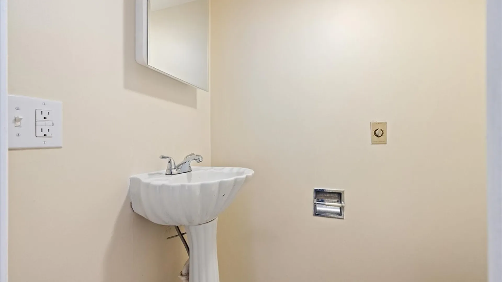 Property at 546 Stone Street, Oneida, NY 13421 26