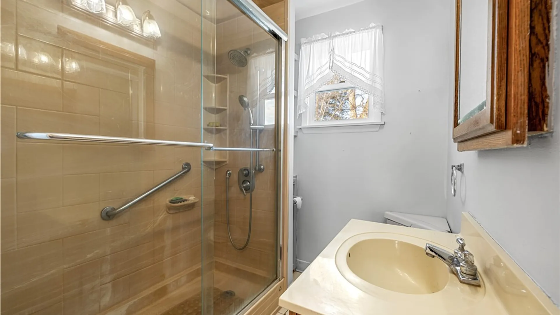 Property at 8 Pleasantview Place, Whitestown, NY 13492 12