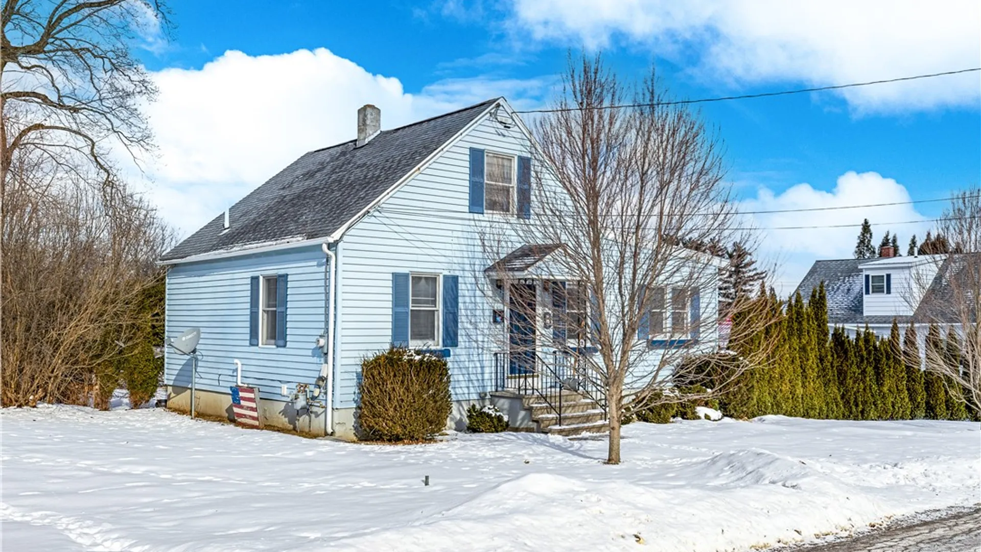 Property at 8 Pleasantview Place, Whitestown, NY 13492 2