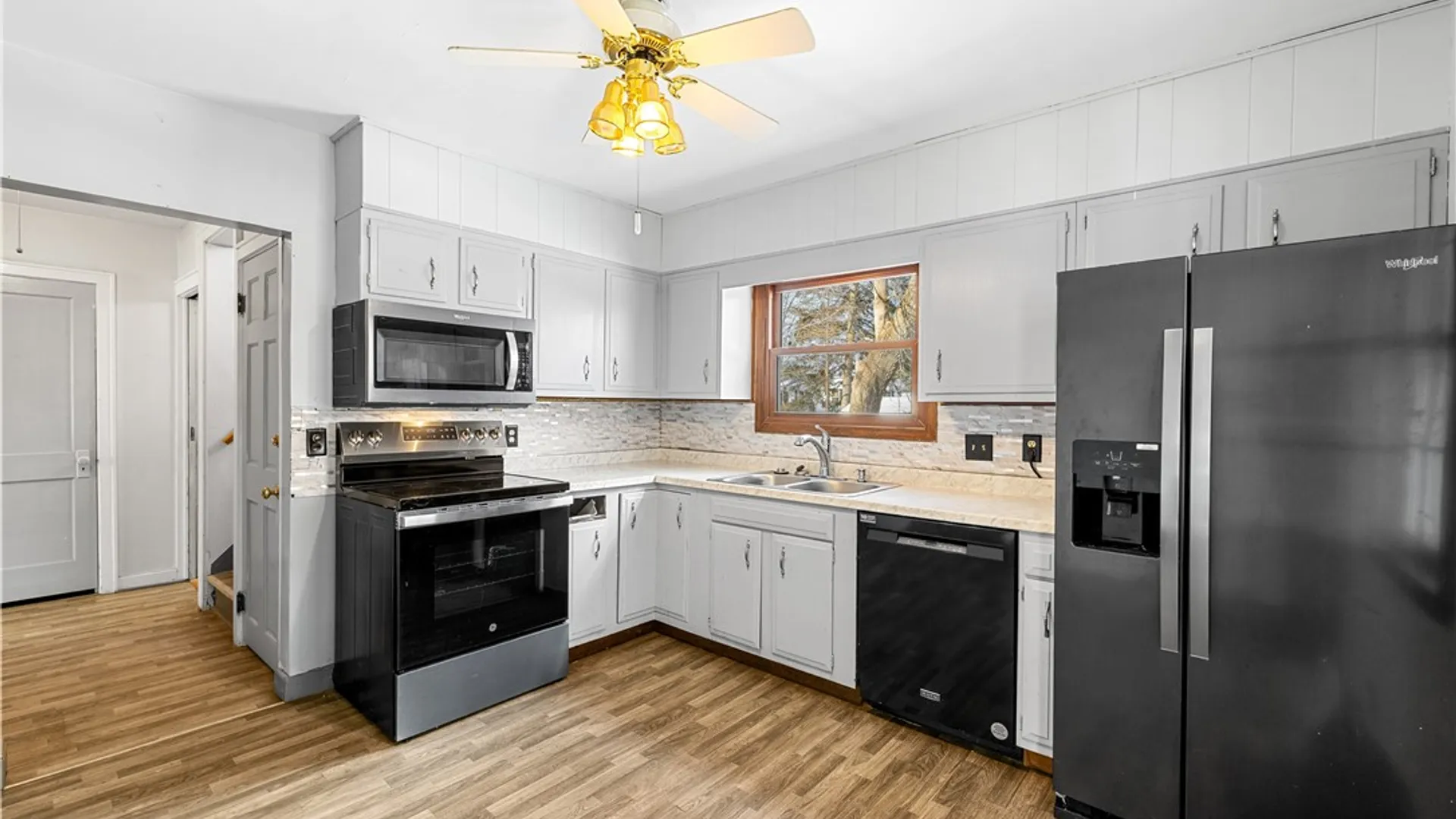 Property at 8 Pleasantview Place, Whitestown, NY 13492 9