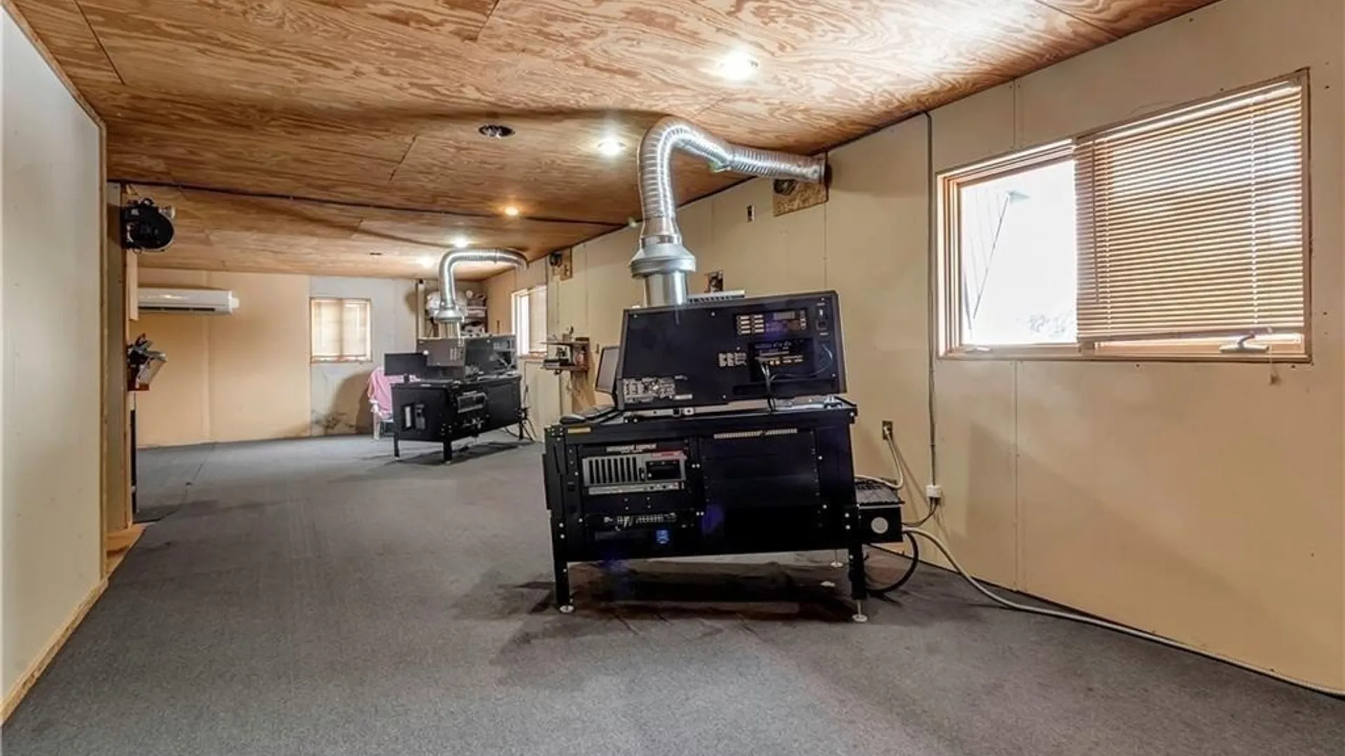 Property at 9950 Rochester Road, Royalton, NY 14105 28