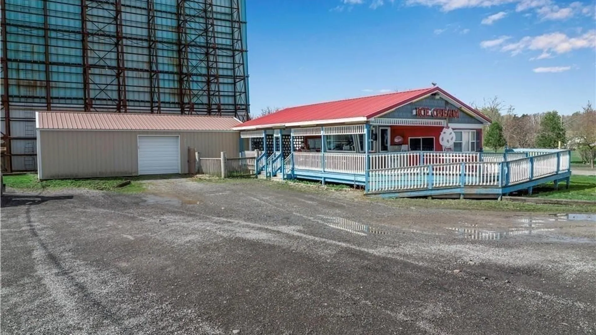 Property at 9950 Rochester Road, Royalton, NY 14105 36