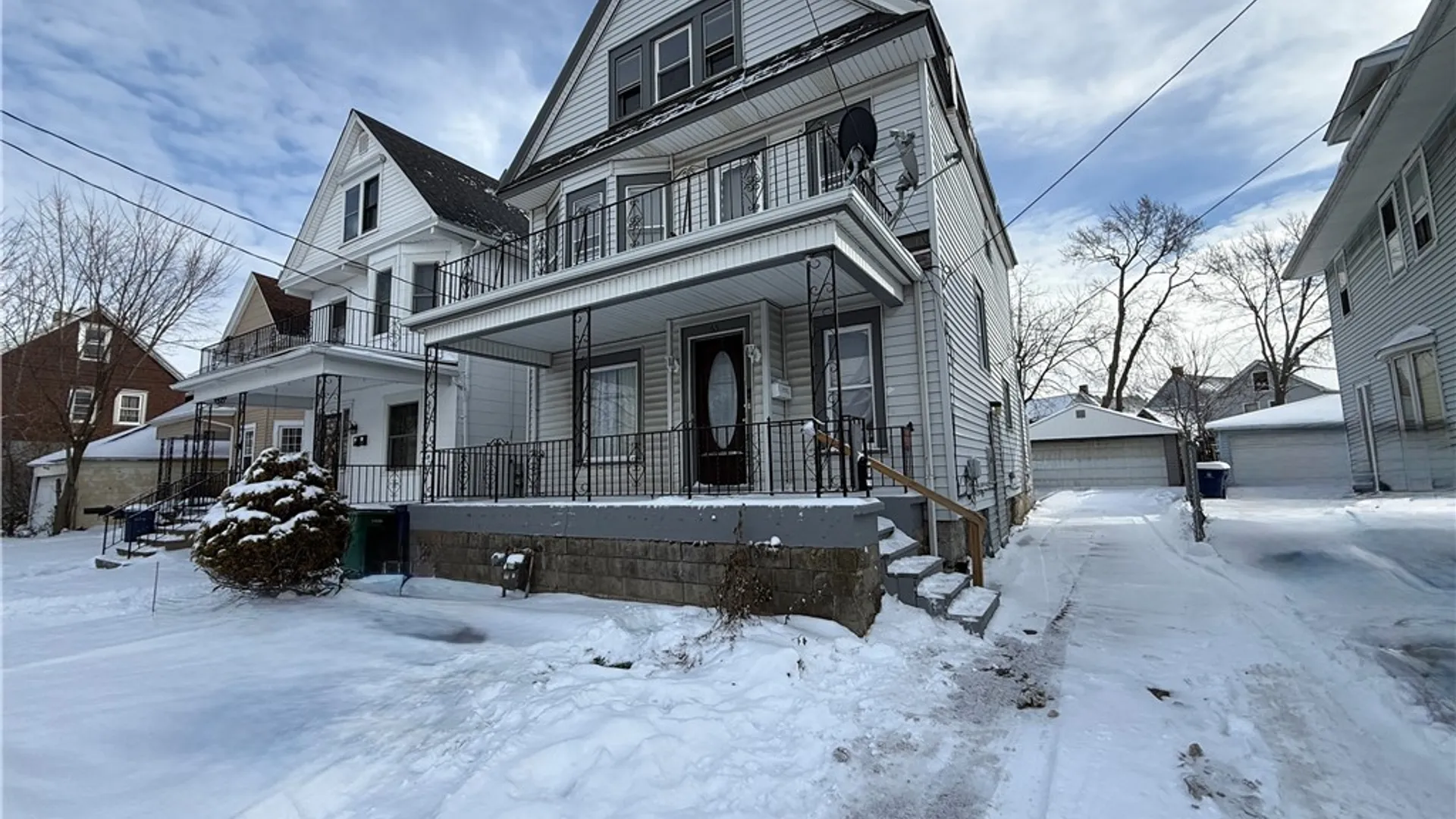Property at 65 Hunt Avenue, Buffalo, NY 14207 2
