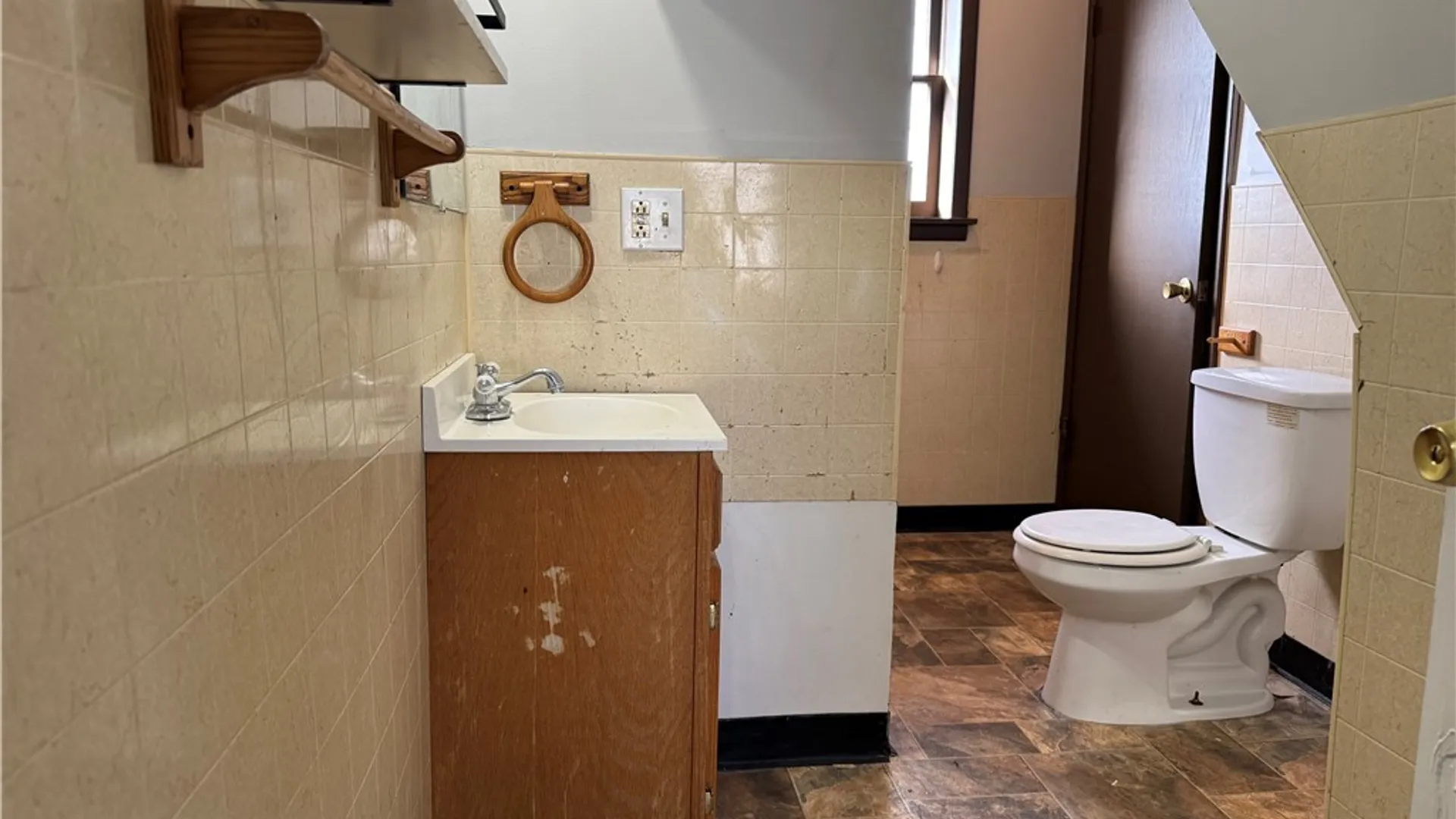 Property at 2494 Michigan Avenue, Niagara Falls, NY 14305 3