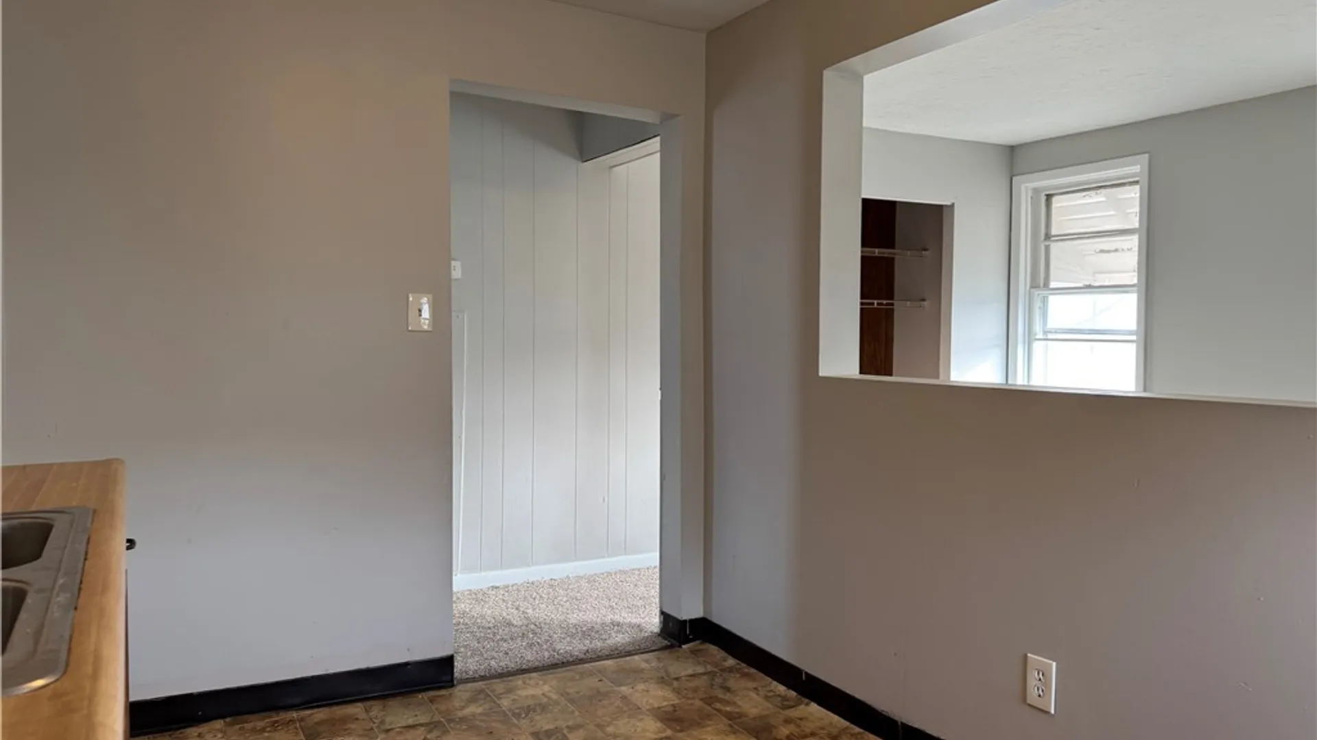 Property at 2494 Michigan Avenue, Niagara Falls, NY 14305 4