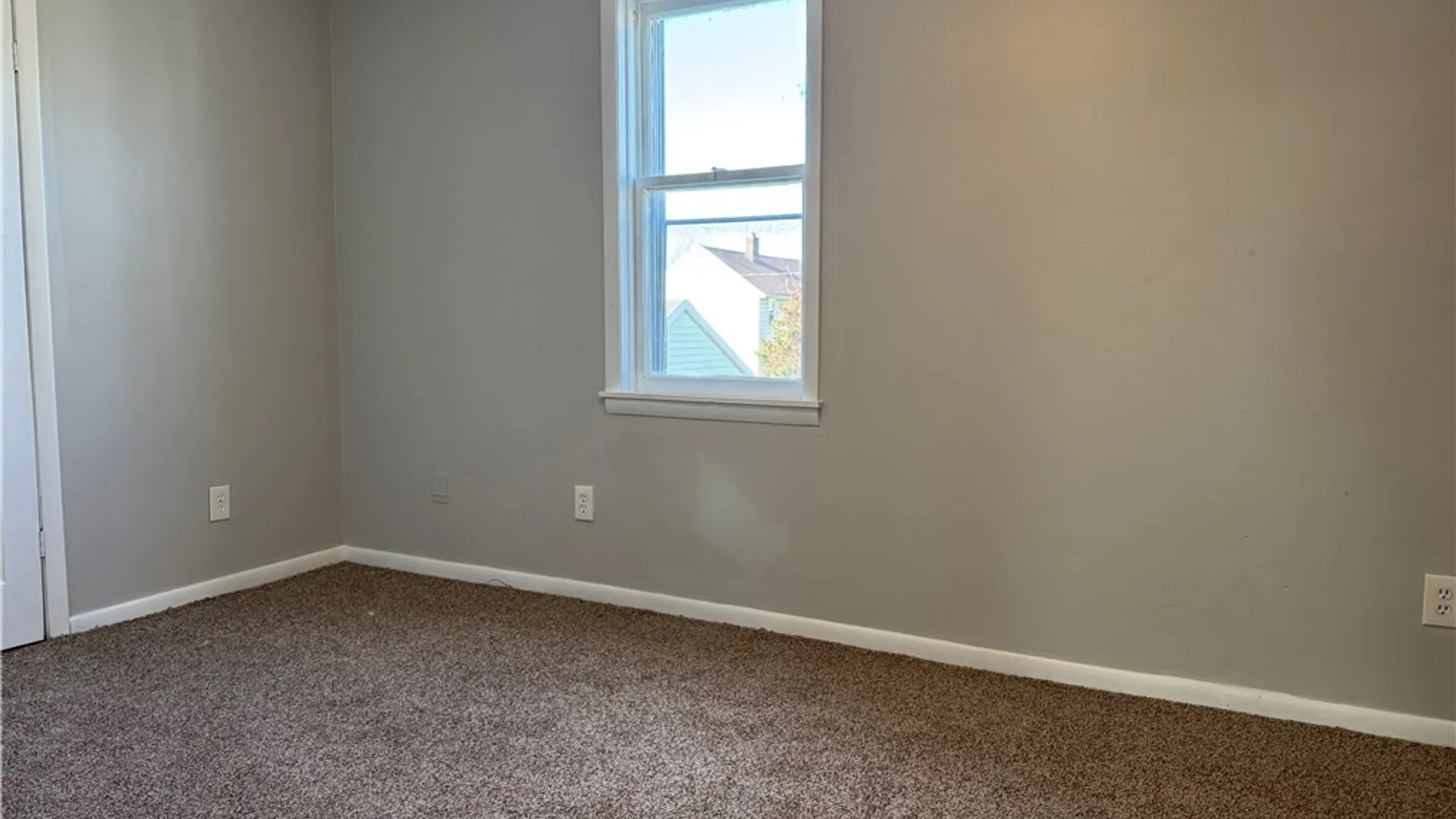 Property at 2494 Michigan Avenue, Niagara Falls, NY 14305 6