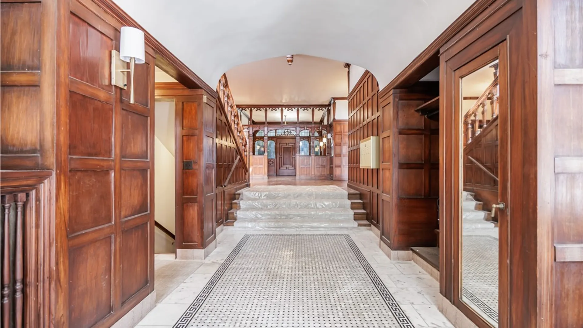 Property at 935 East Avenue, Rochester, NY 14607 18