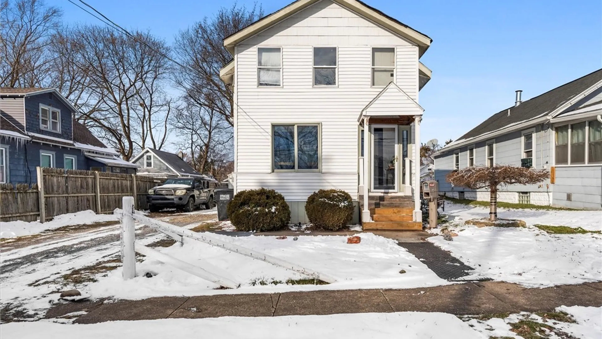 Property at 104 Garden City Drive, Salina, NY 13211 3