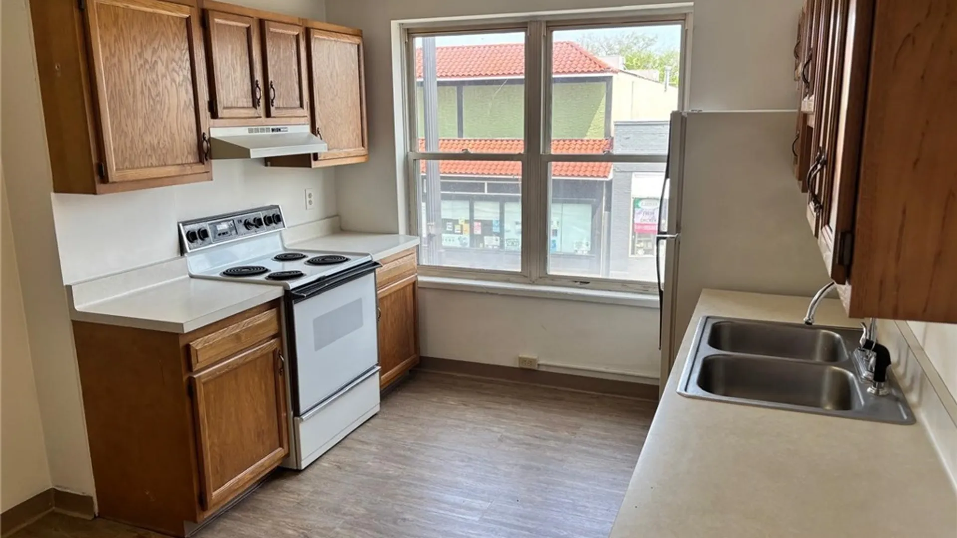 Property at 1715 Pine Avenue, Niagara Falls, NY 14301 4