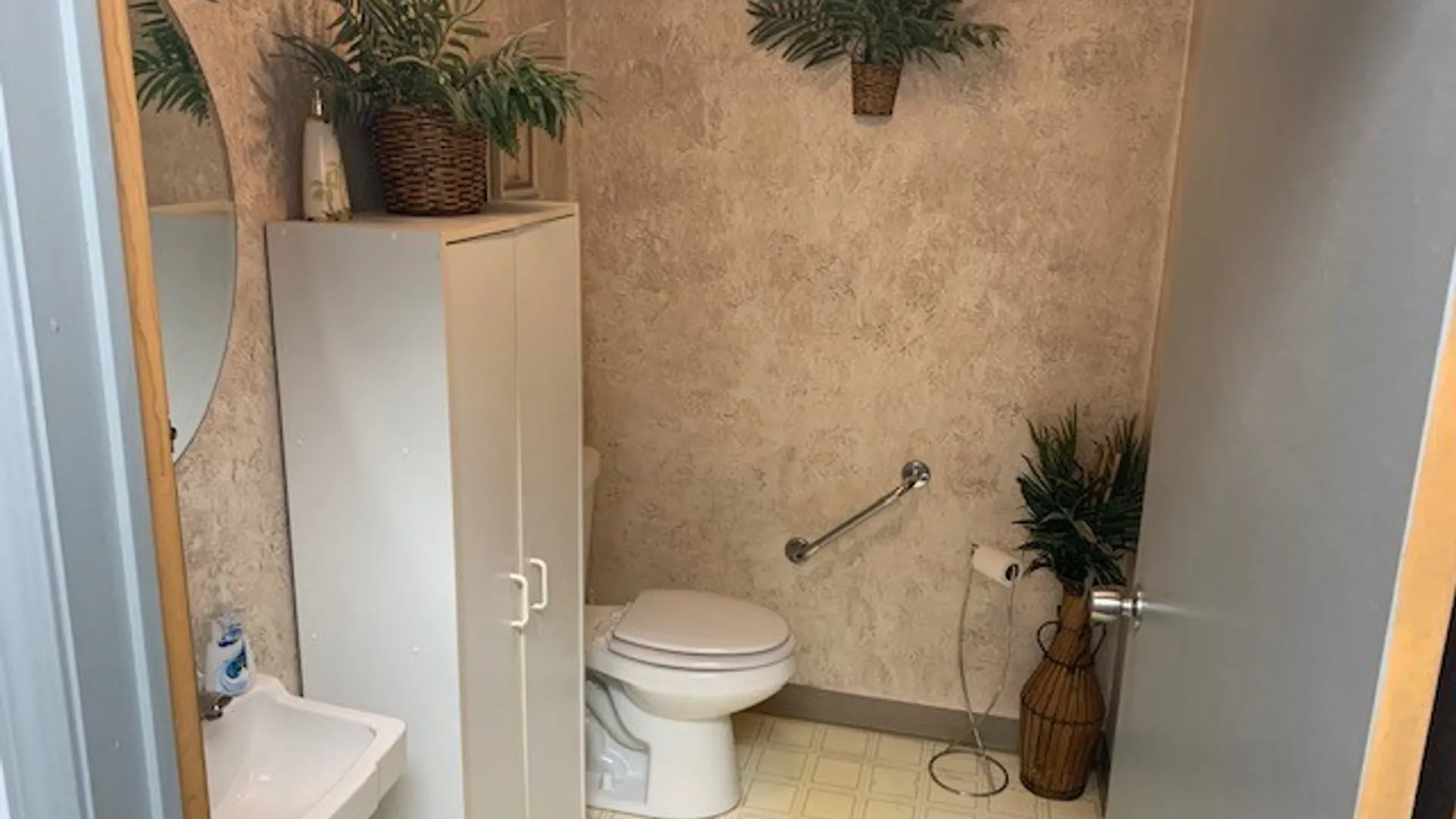 Property at 1715 Pine Avenue, Niagara Falls, NY 14301 43
