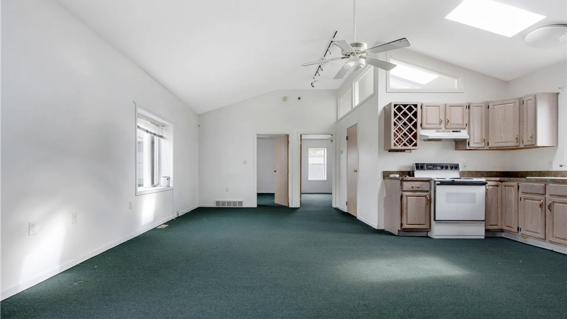 Property at 639 17th Street, Niagara Falls, NY 14301 3