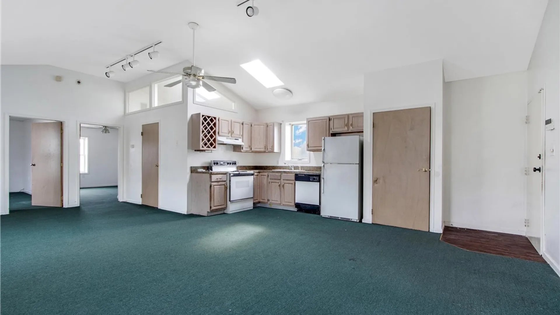 Property at 639 17th Street, Niagara Falls, NY 14301 4