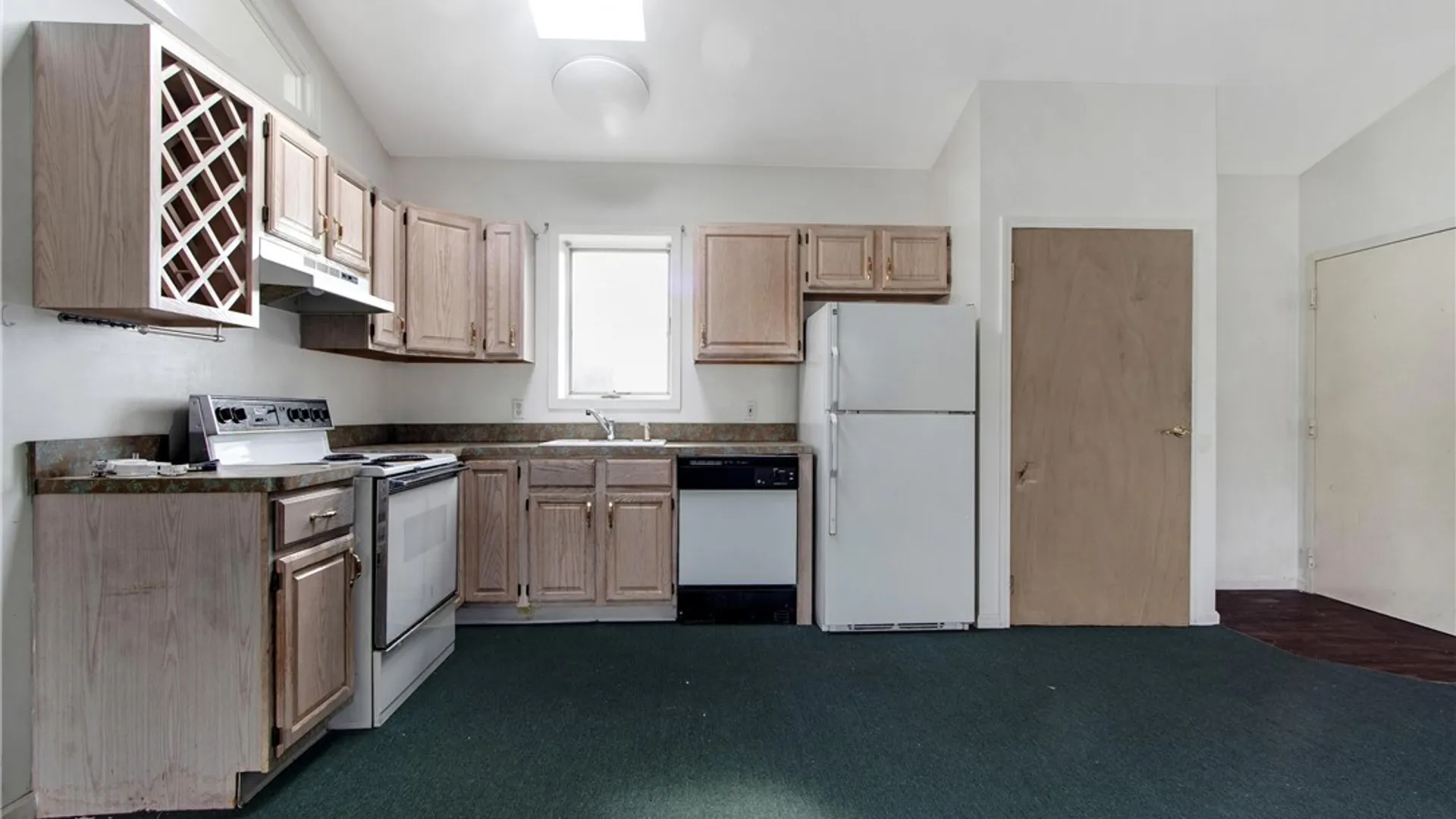 Property at 639 17th Street, Niagara Falls, NY 14301 5