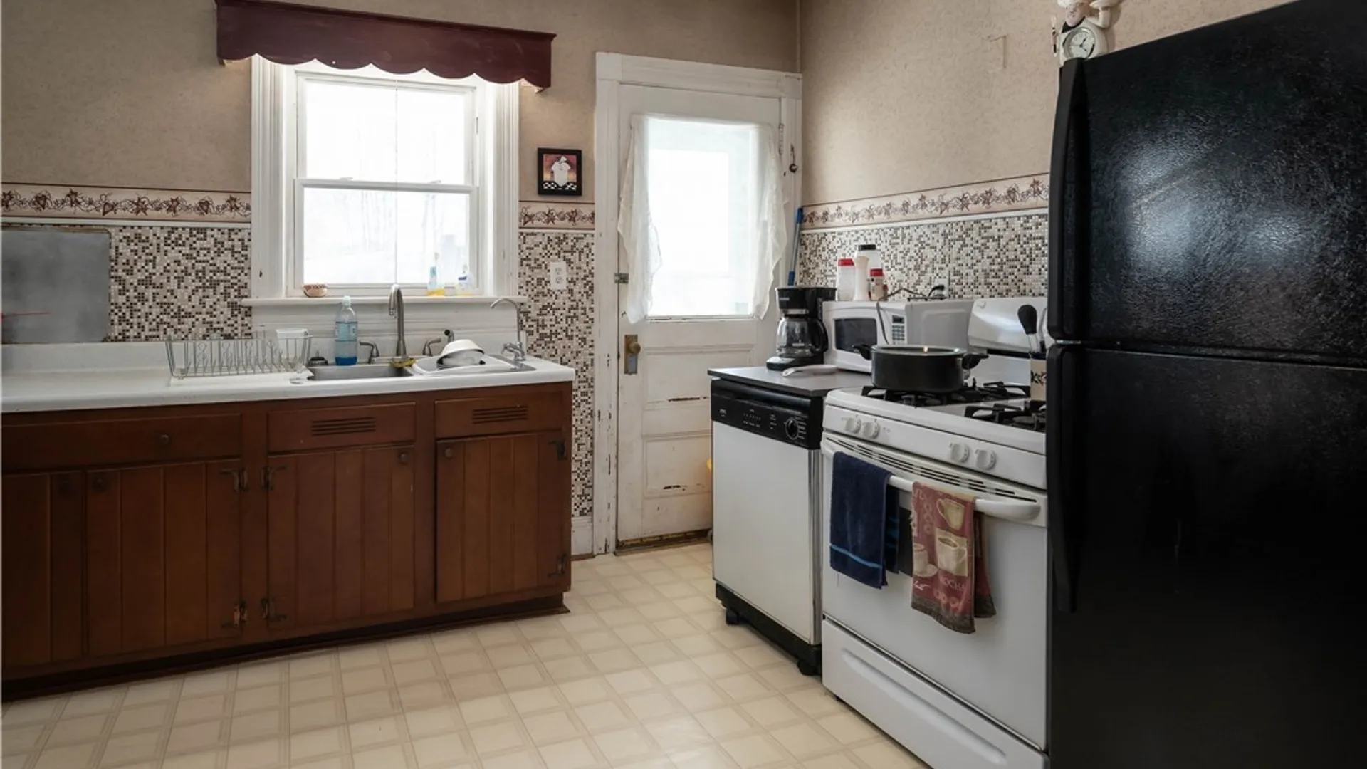 Property at 316 Jay Street, Rome, NY 13440 21