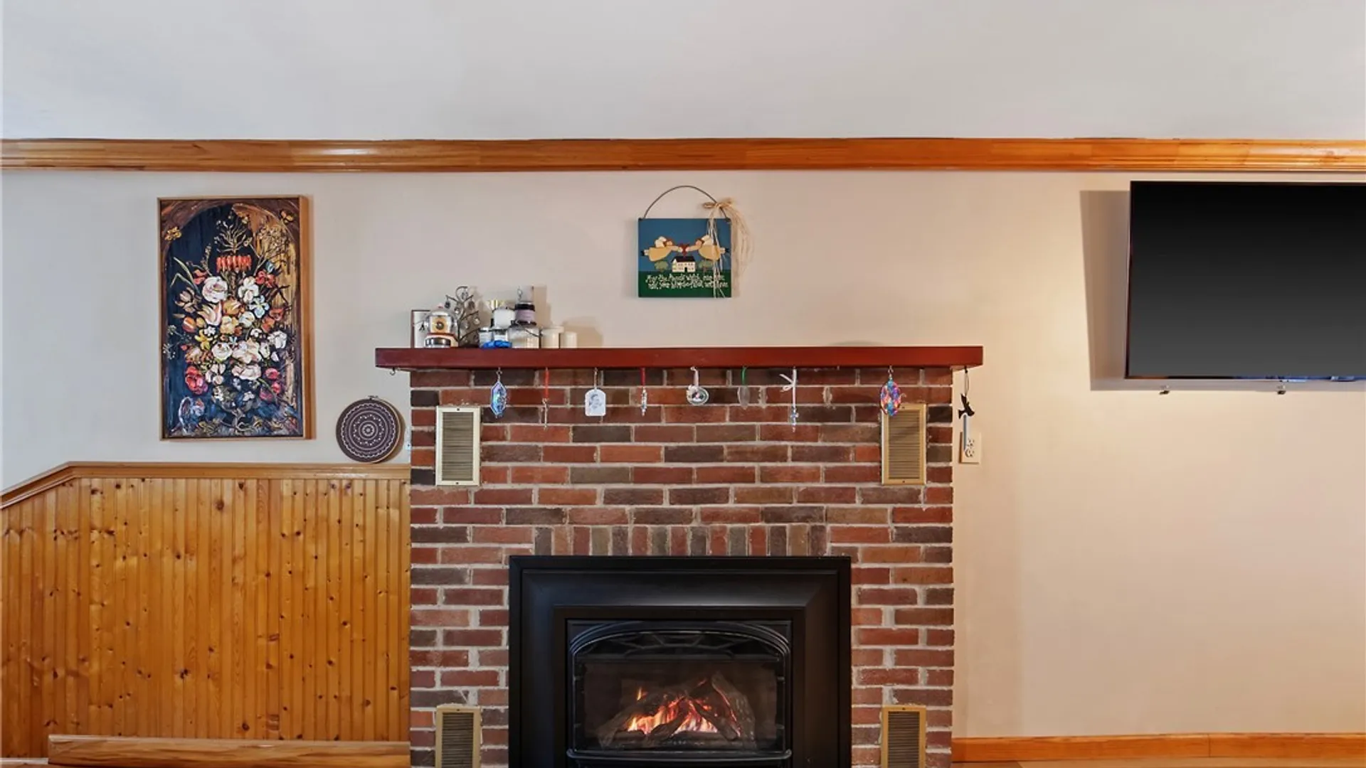 Property at 4199 Milton Avenue, Camillus, NY 13031 18
