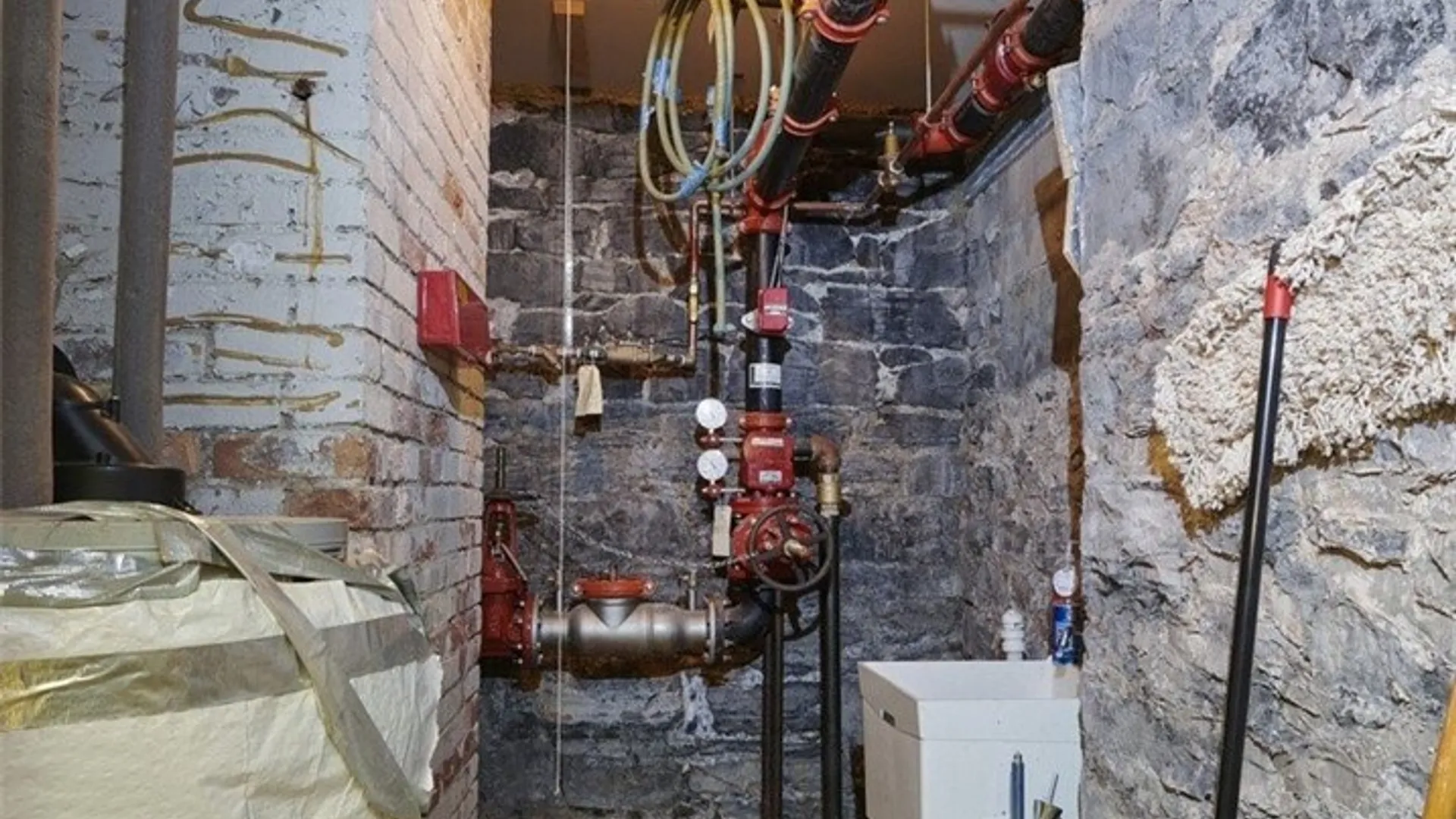 Property at 68 Division Street, Auburn, NY 13021 26