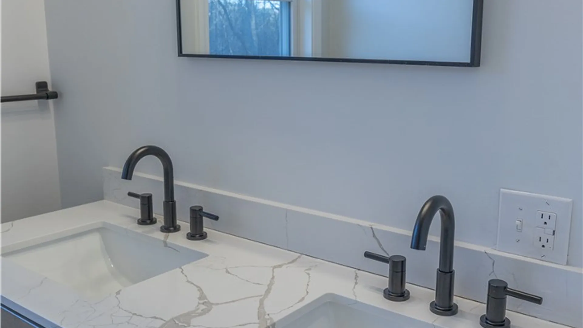 Property at 8 Cross Rd, Elmira, NY 14901 10