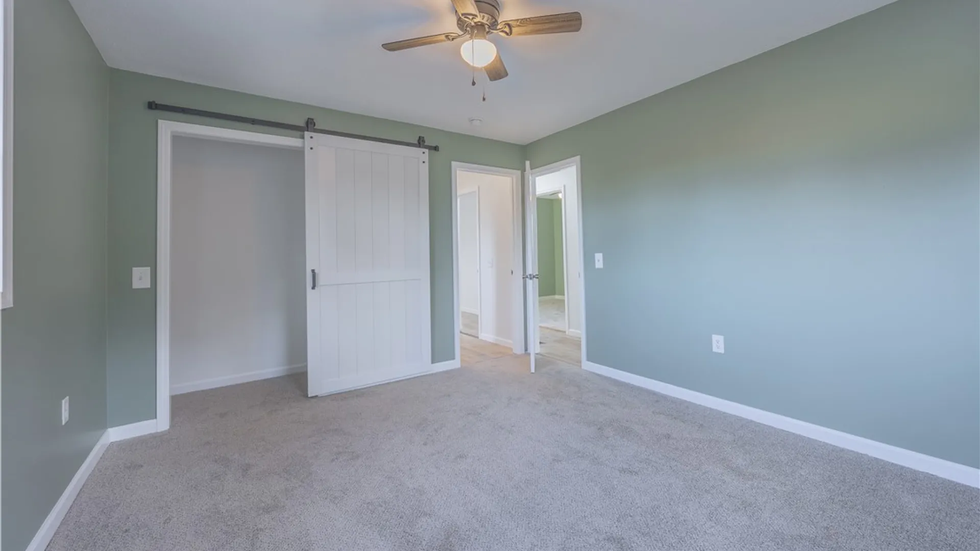 Property at 8 Cross Rd, Elmira, NY 14901 15