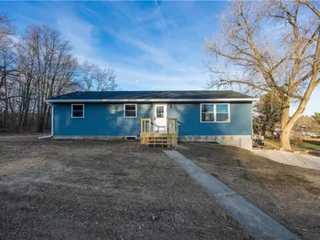 Property at 8 Cross Rd, Elmira, NY 14901