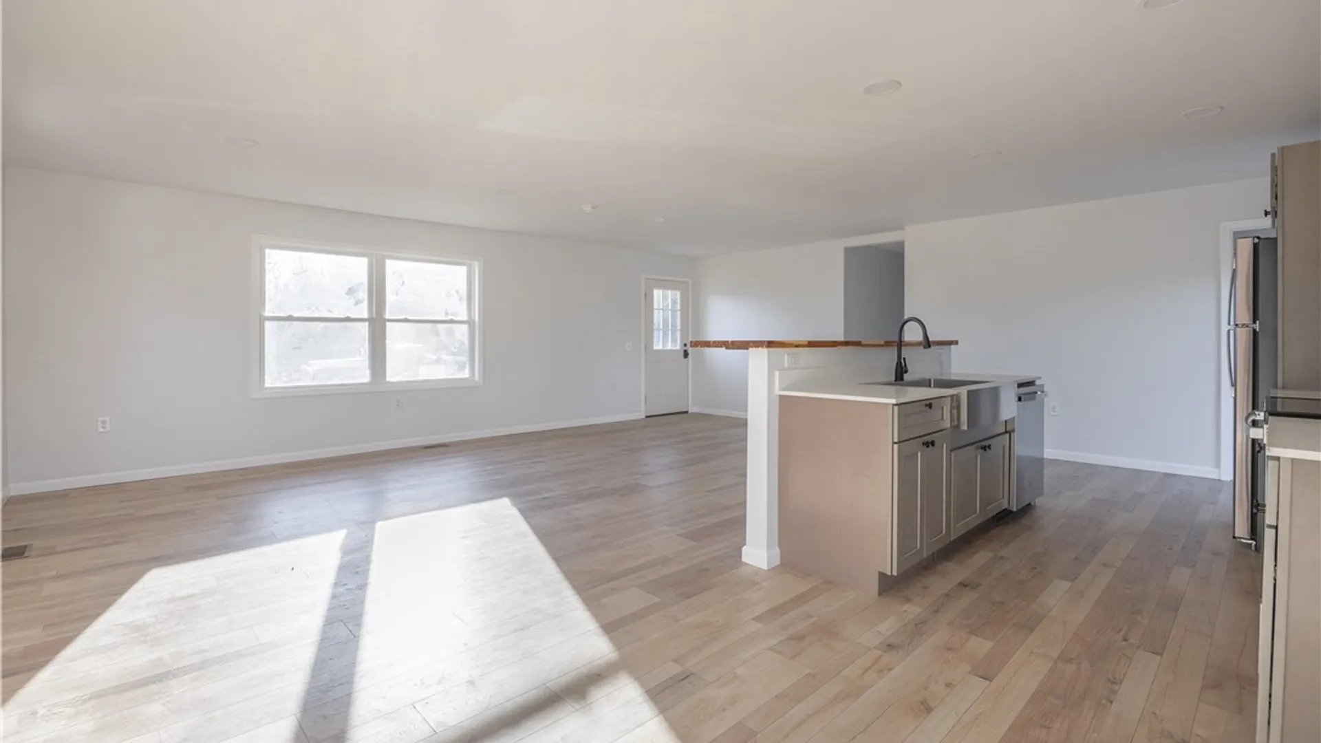 Property at 8 Cross Rd, Elmira, NY 14901 4