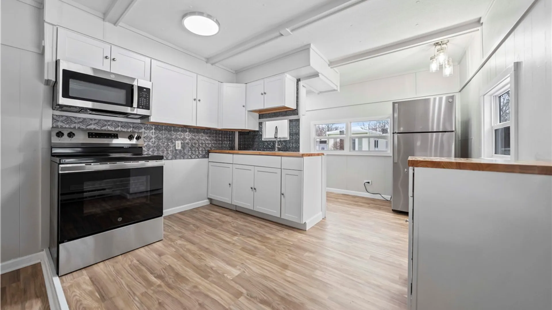 Property at 23 Patio Drive, Penfield, NY 14625 3