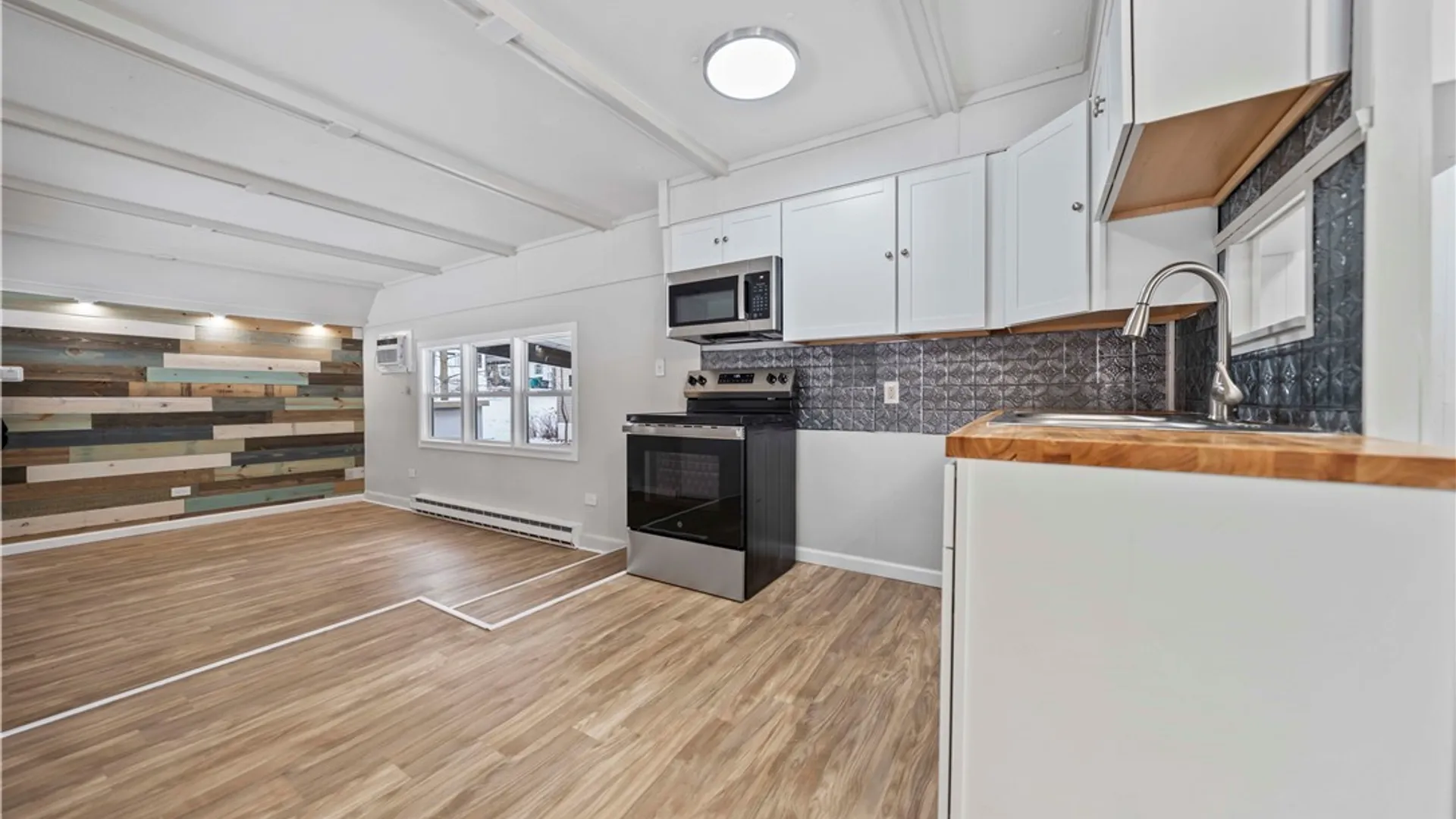 Property at 23 Patio Drive, Penfield, NY 14625 5