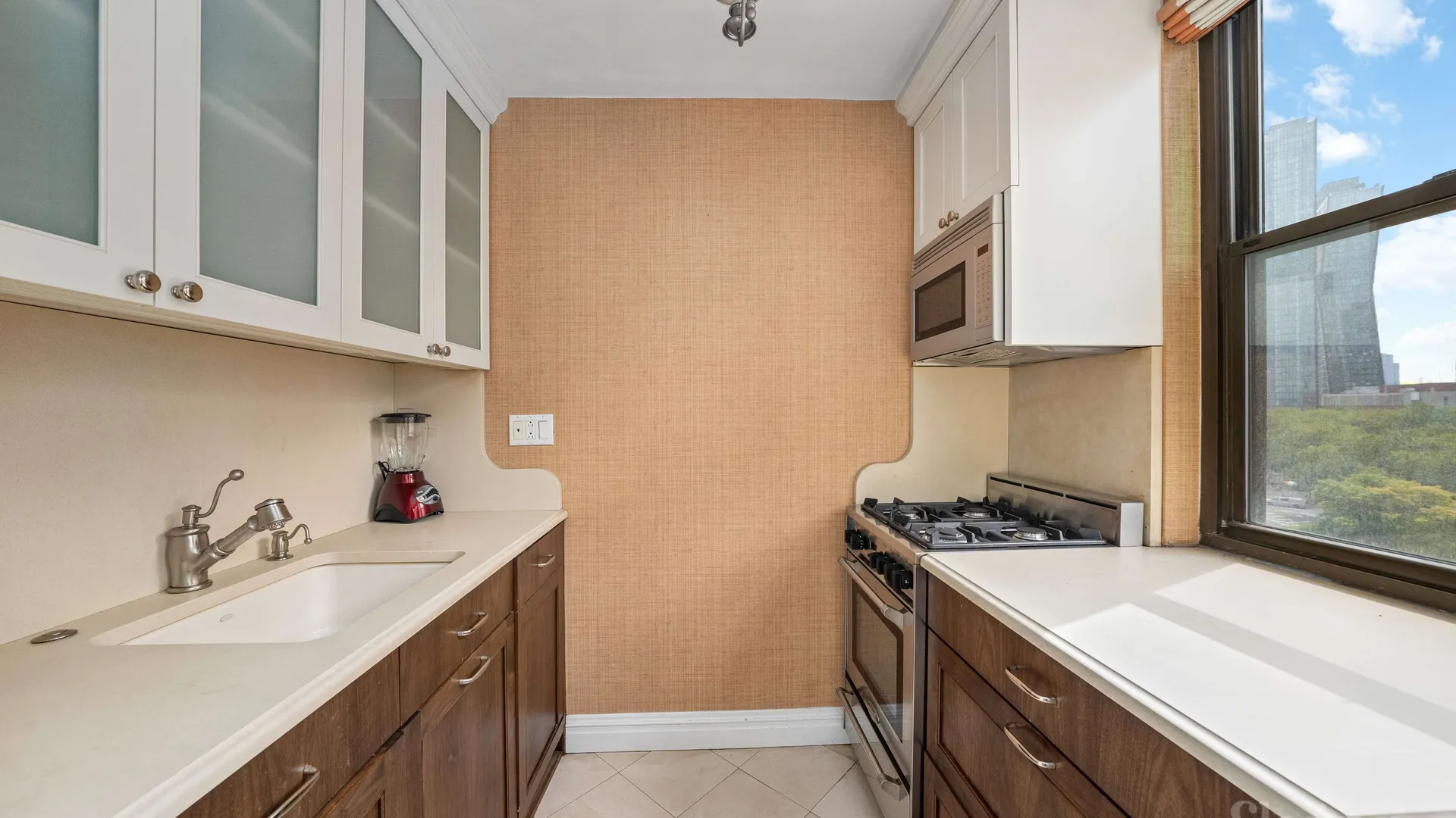 Property at 225 East 36th Street, New York, NY 10016 6
