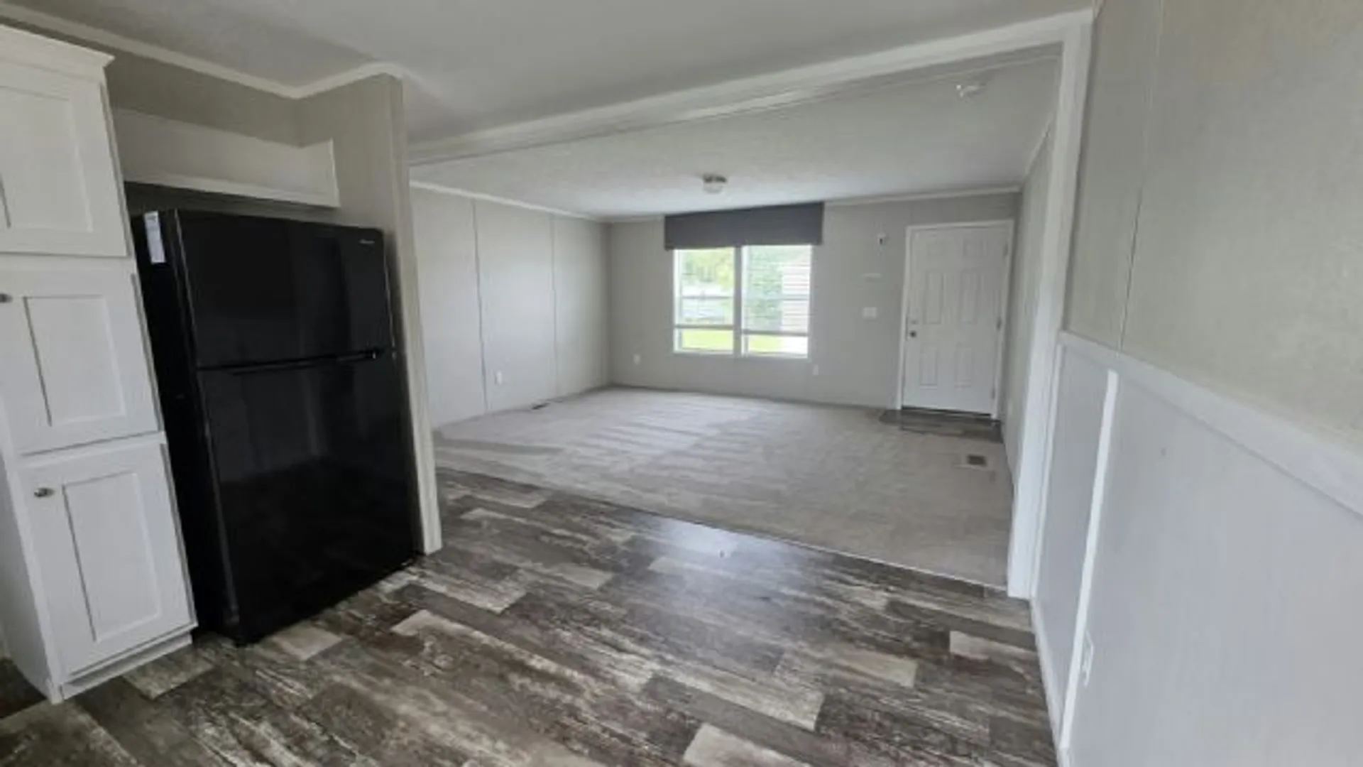 Property at 1422 Center Dr, Alden, NY 14004 3
