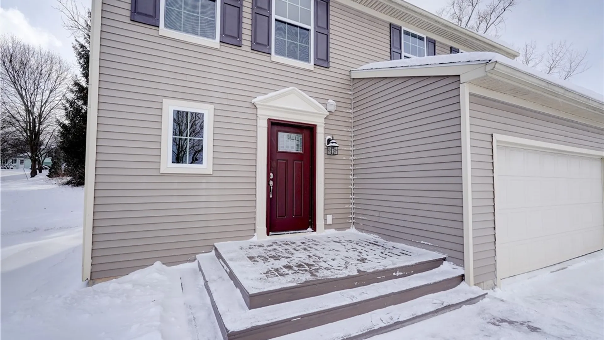 Property at 117 Coneflower Drive, Henrietta, NY 14586 5