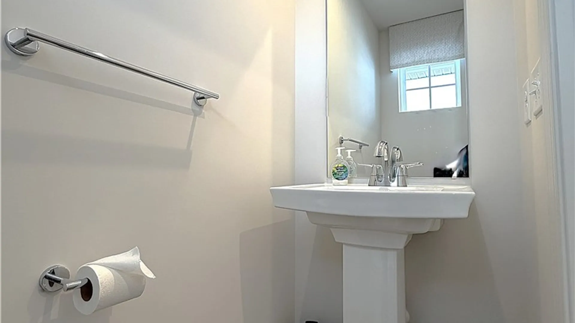 Property at 6233 Thornden Park Drive, Lockport Town, NY 14094 13