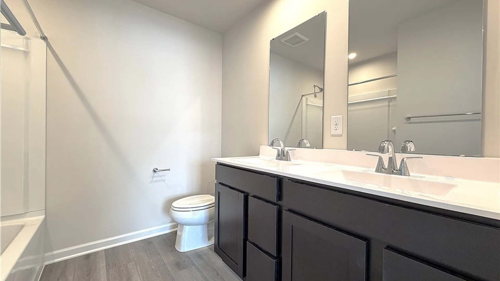 Property at 6233 Thornden Park Drive, Lockport Town, NY 14094 26