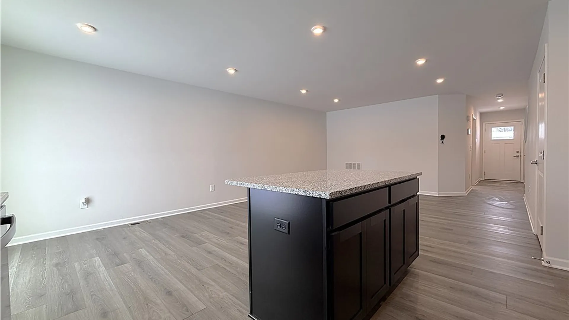 Property at 6233 Thornden Park Drive, Lockport Town, NY 14094 5