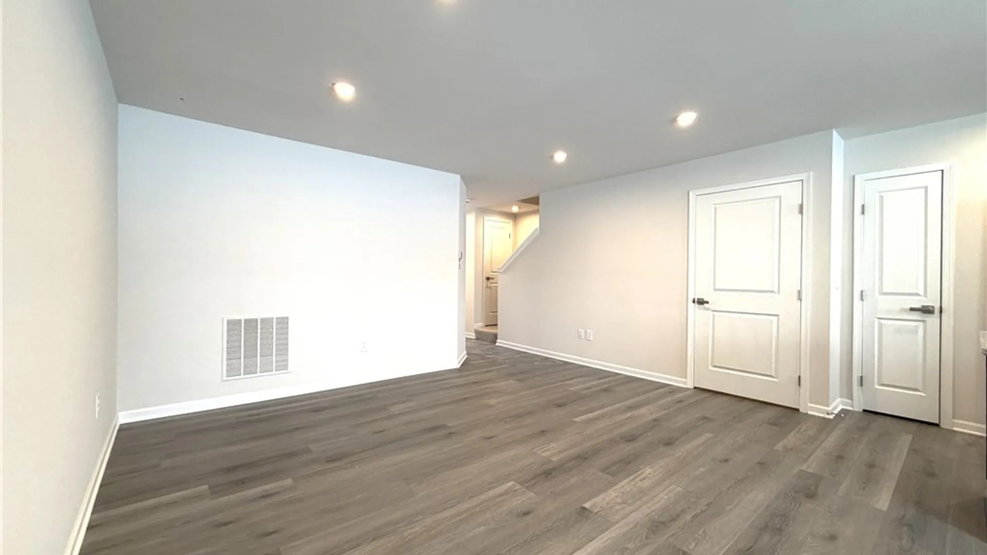 Property at 6233 Thornden Park Drive, Lockport Town, NY 14094 8