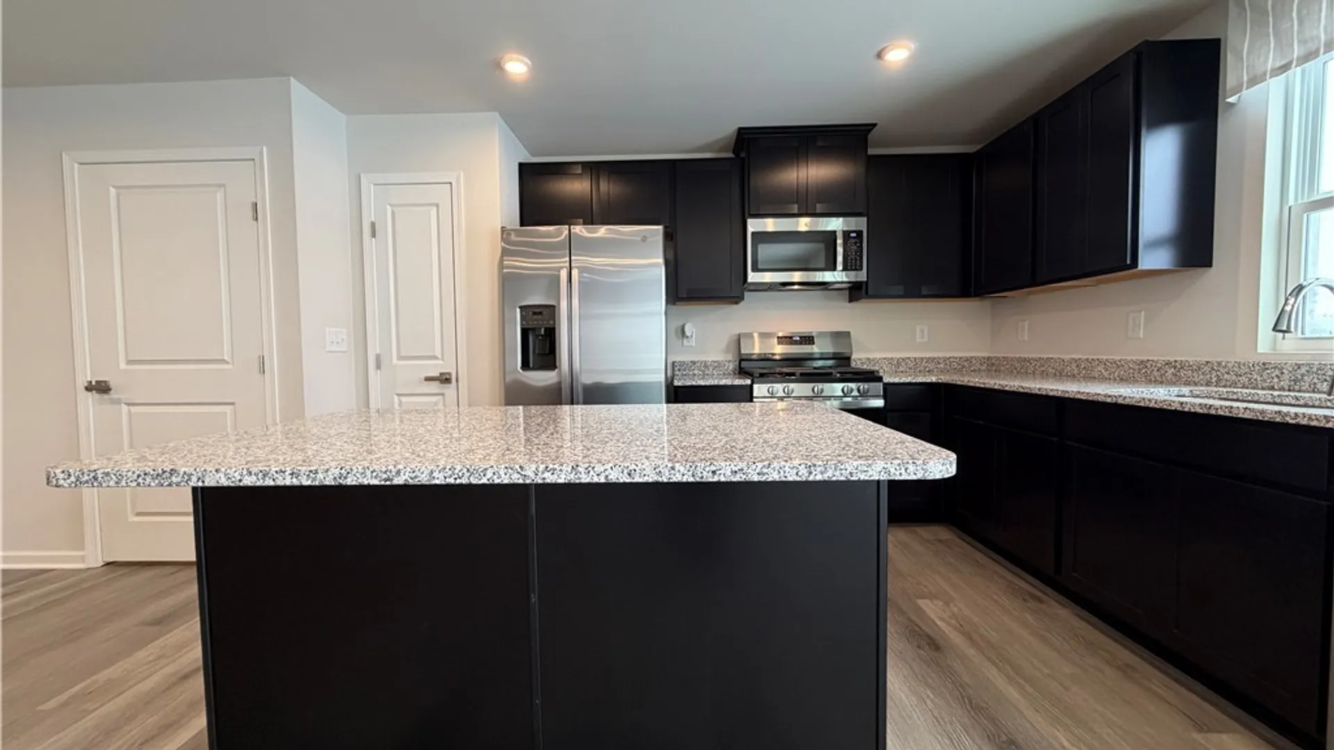 Property at 6233 Thornden Park Drive, Lockport Town, NY 14094 9