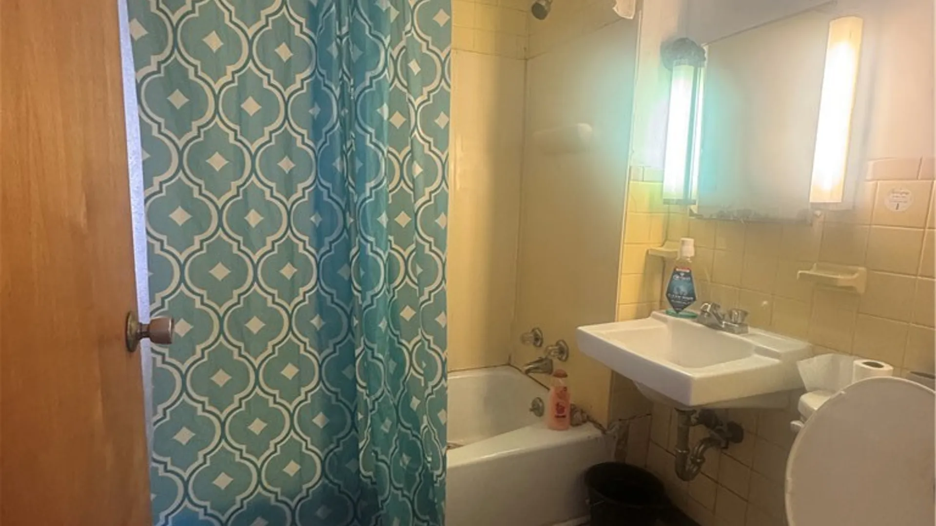 Property at 748 Jay Street, Utica, NY 13501 8