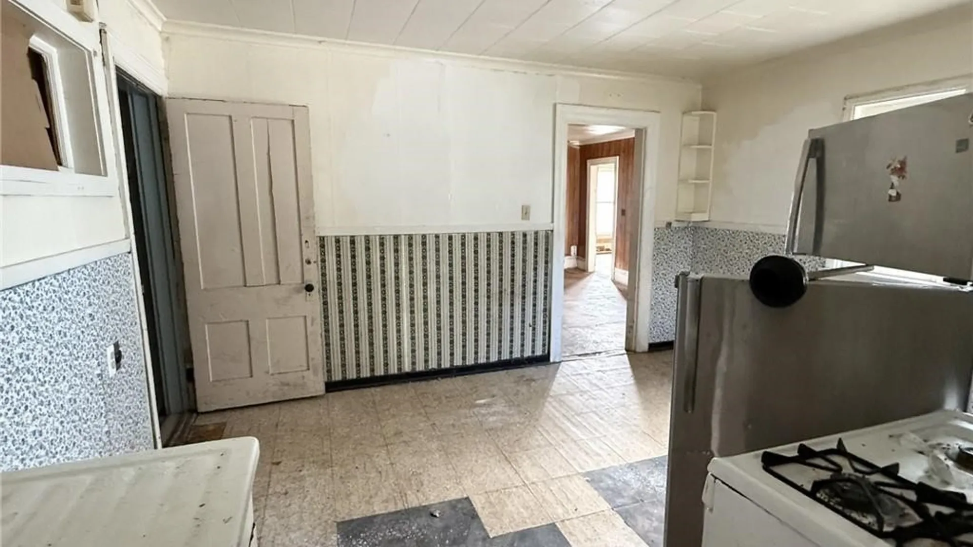 Property at 28 W 9th Street, Jamestown, NY 14701 15