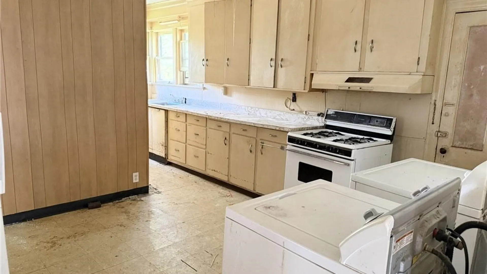 Property at 28 W 9th Street, Jamestown, NY 14701 5