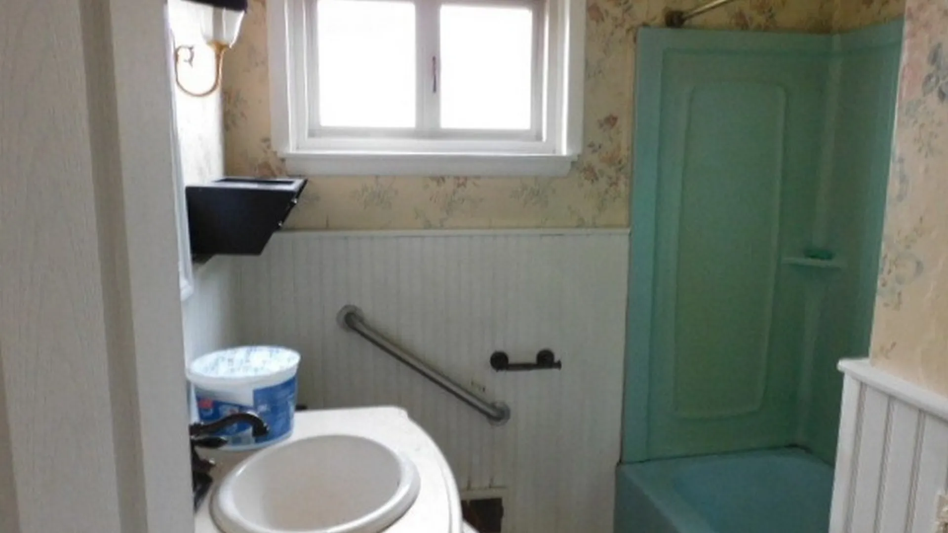 Property at 1370 George Urban Boulevard, Cheektowaga, NY 14225 8